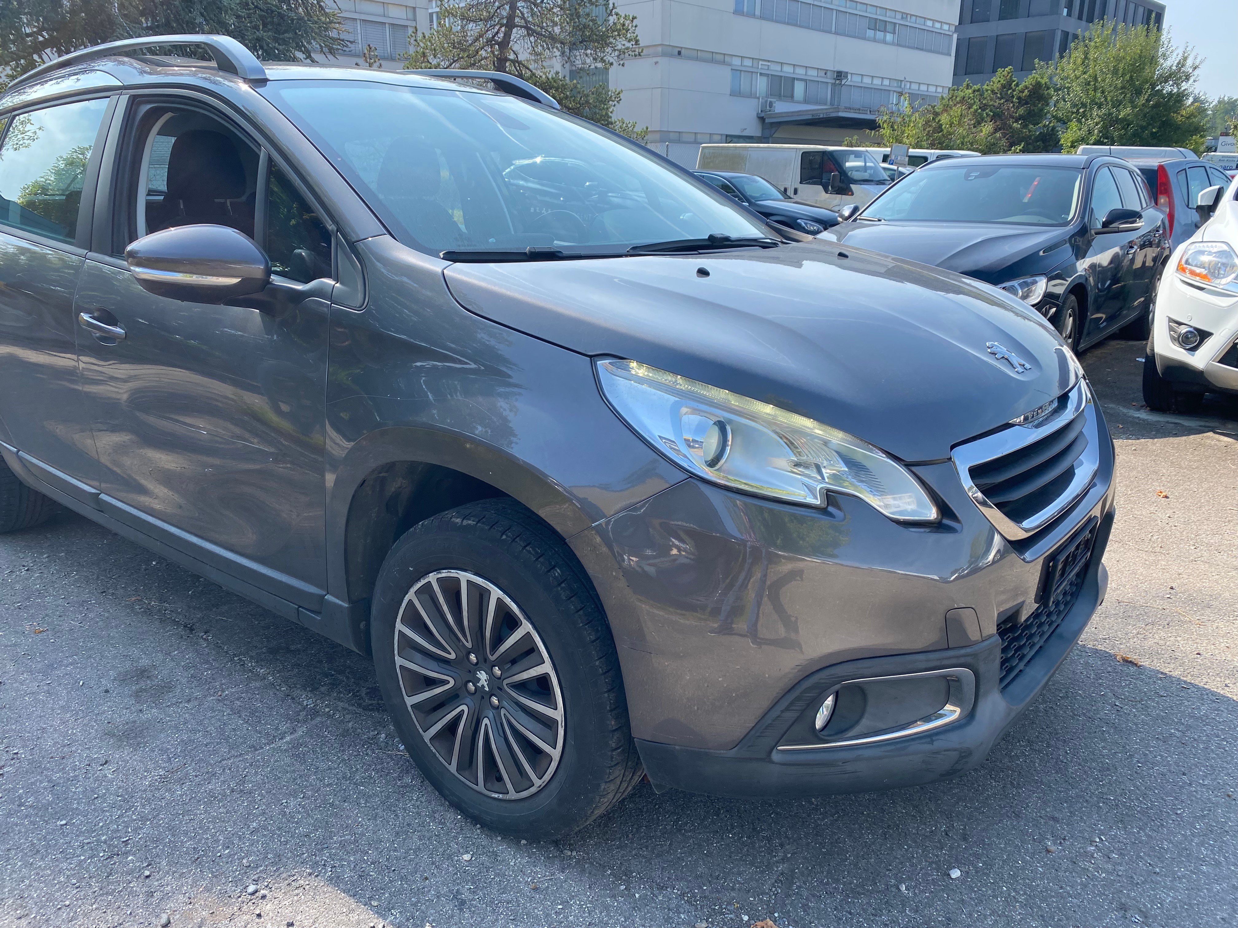 PEUGEOT 2008 1.2 VTI Style