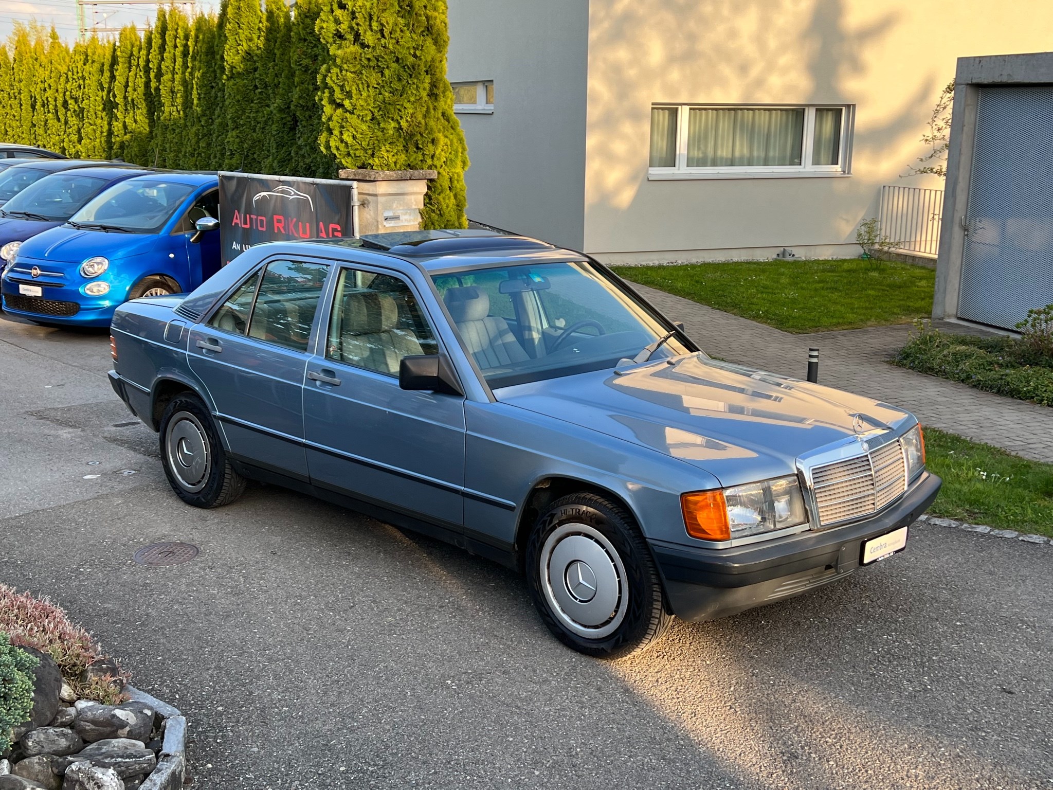 MERCEDES-BENZ 190 E 2.3