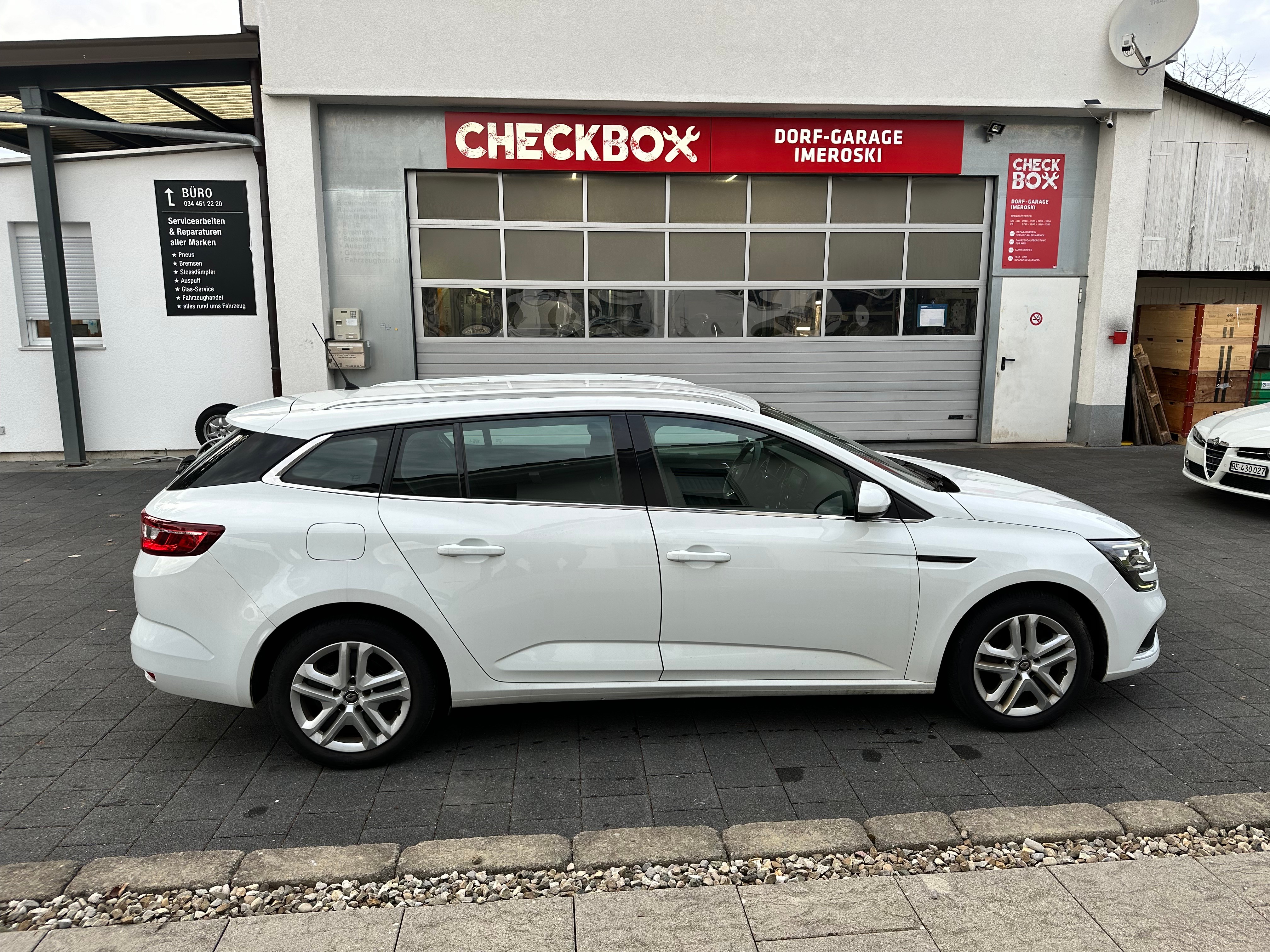 RENAULT Mégane Grandtour 1.5 dCi Zen EDC