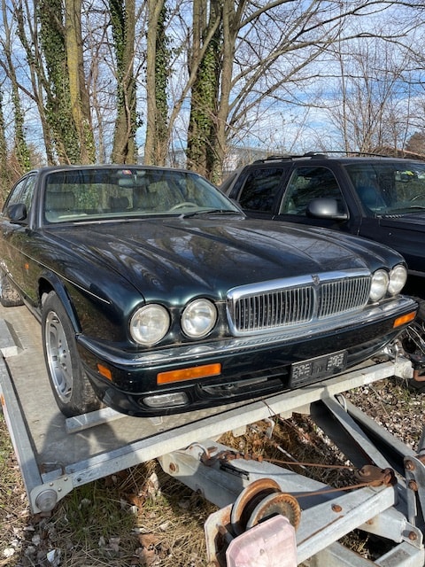 JAGUAR XJ 3.2 Executive