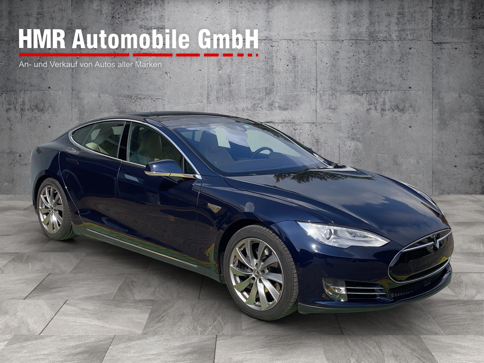 TESLA Model S 85 D