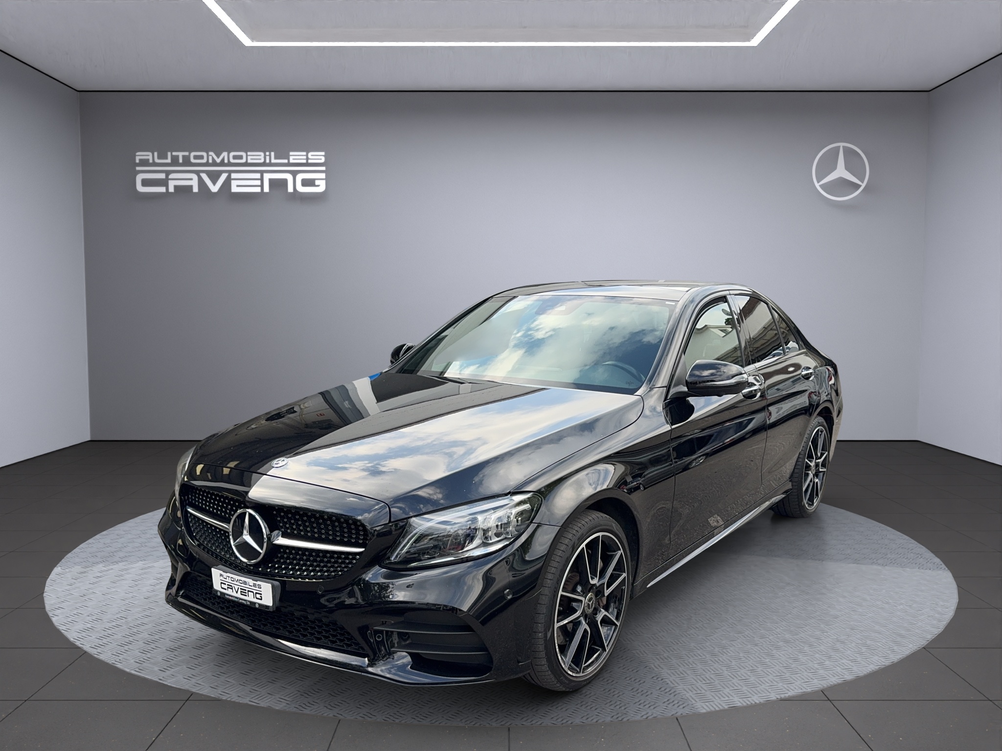 MERCEDES-BENZ C 300 4Matic AMG Line 9G-Tronic