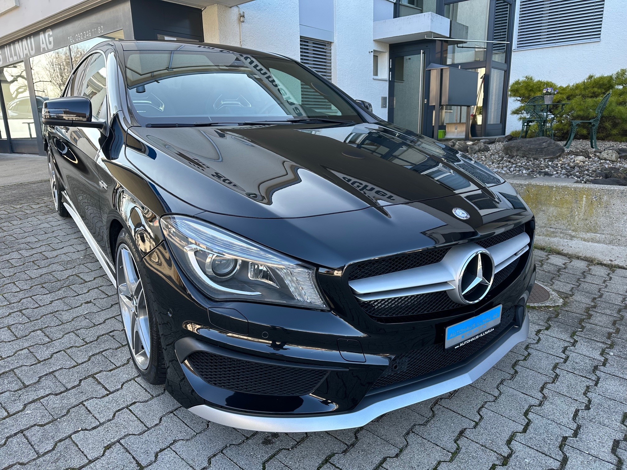 MERCEDES-BENZ CLA 45 AMG 4Matic Speedshift