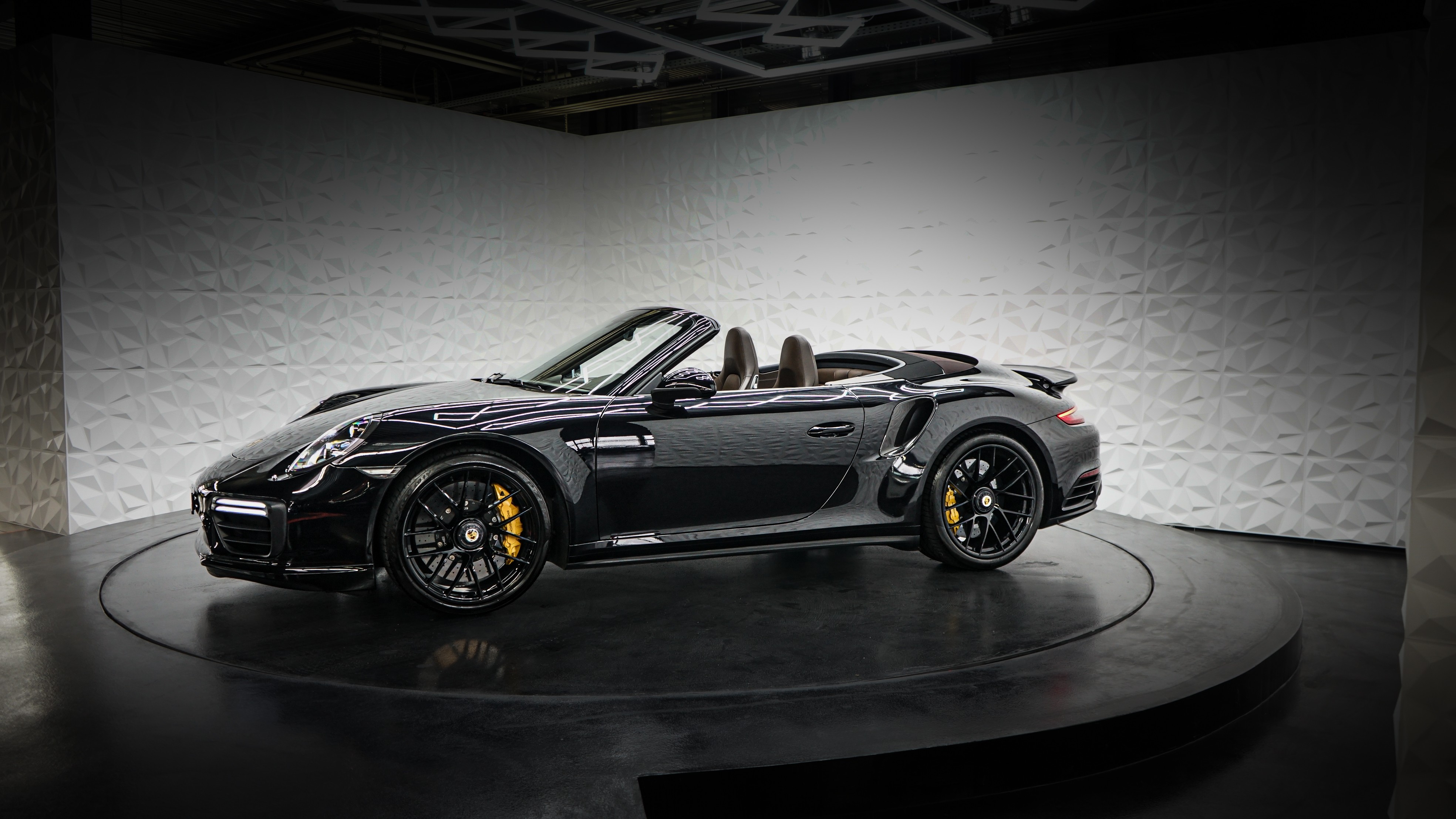 PORSCHE 911 Turbo S Cabrio PDK