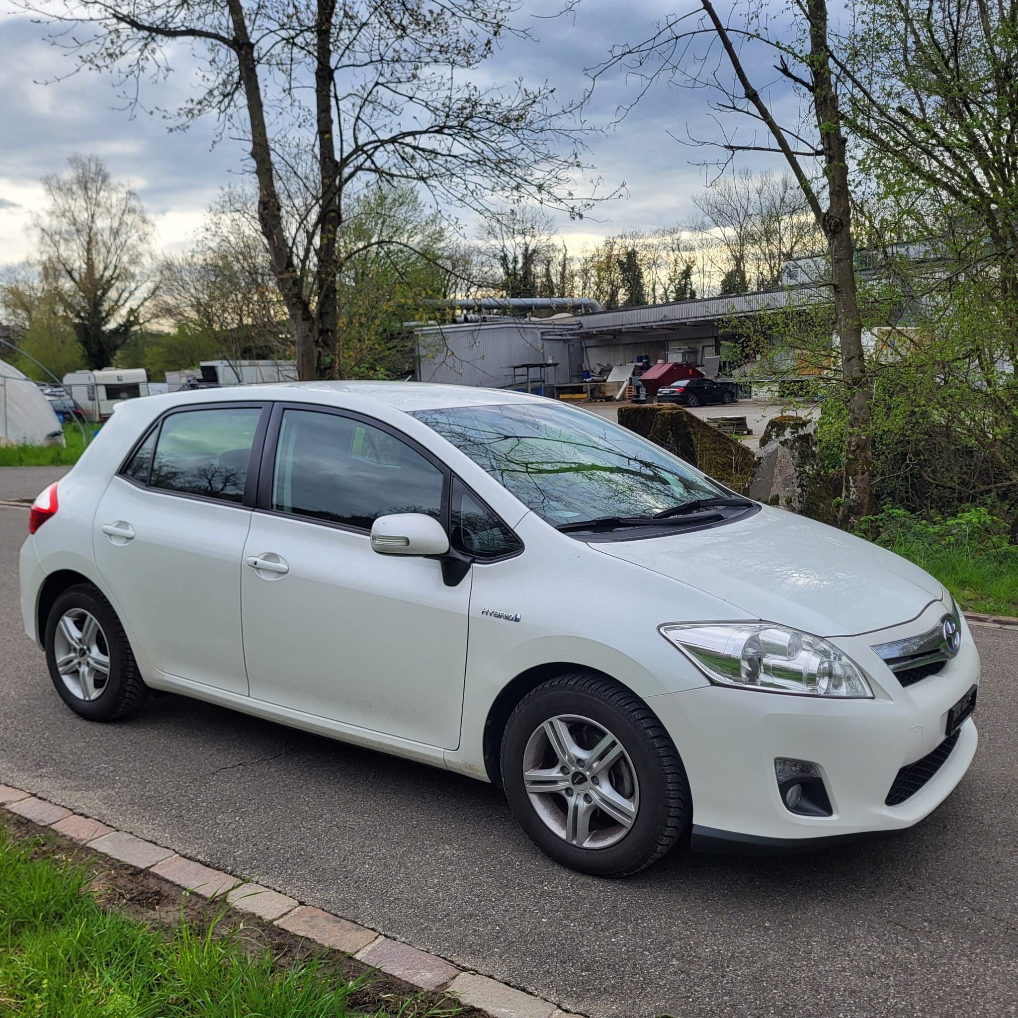 TOYOTA Auris 1.8 16V HSD Linea Sol