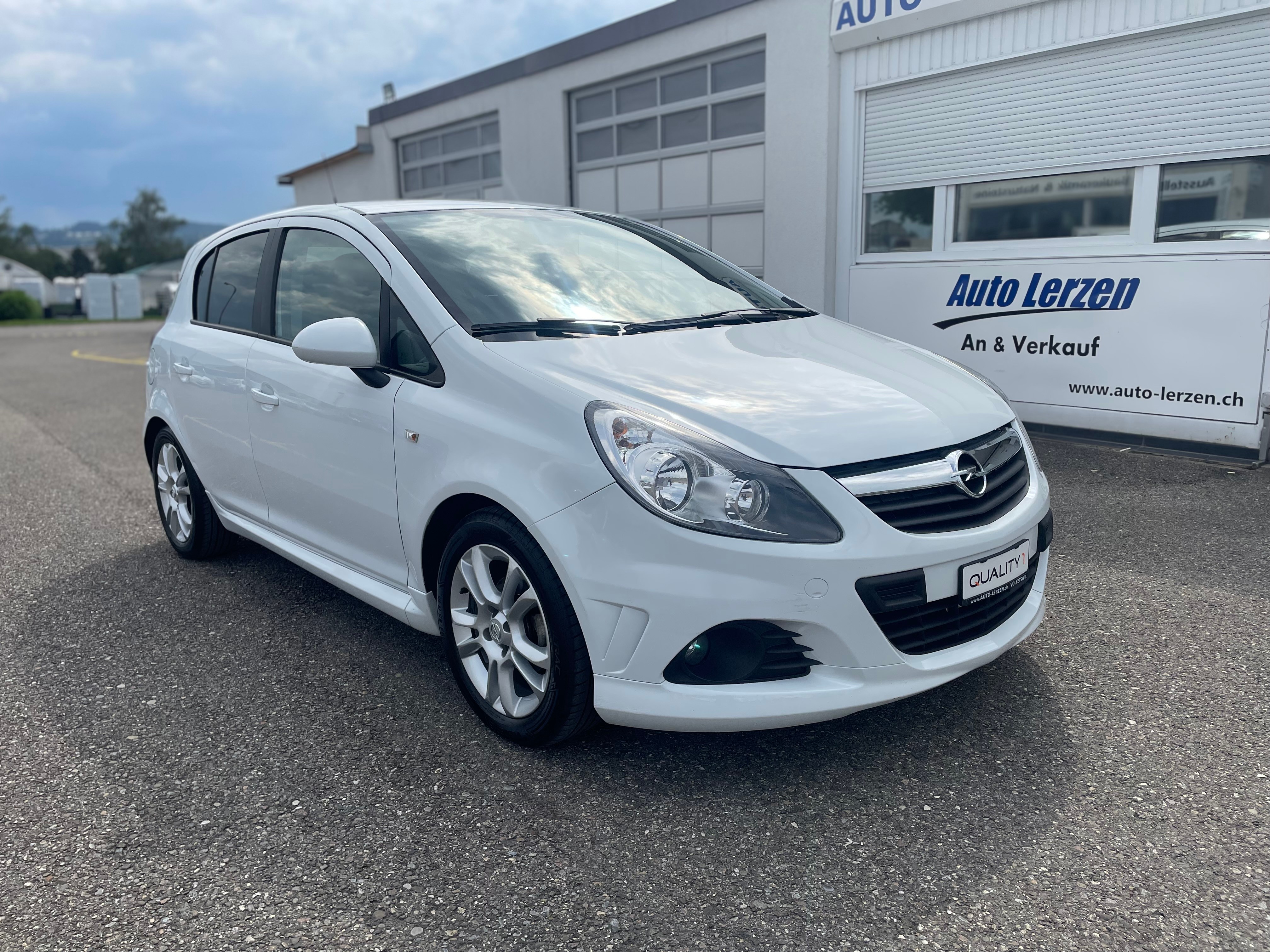 OPEL Corsa 1.4 TP Sport Automatic