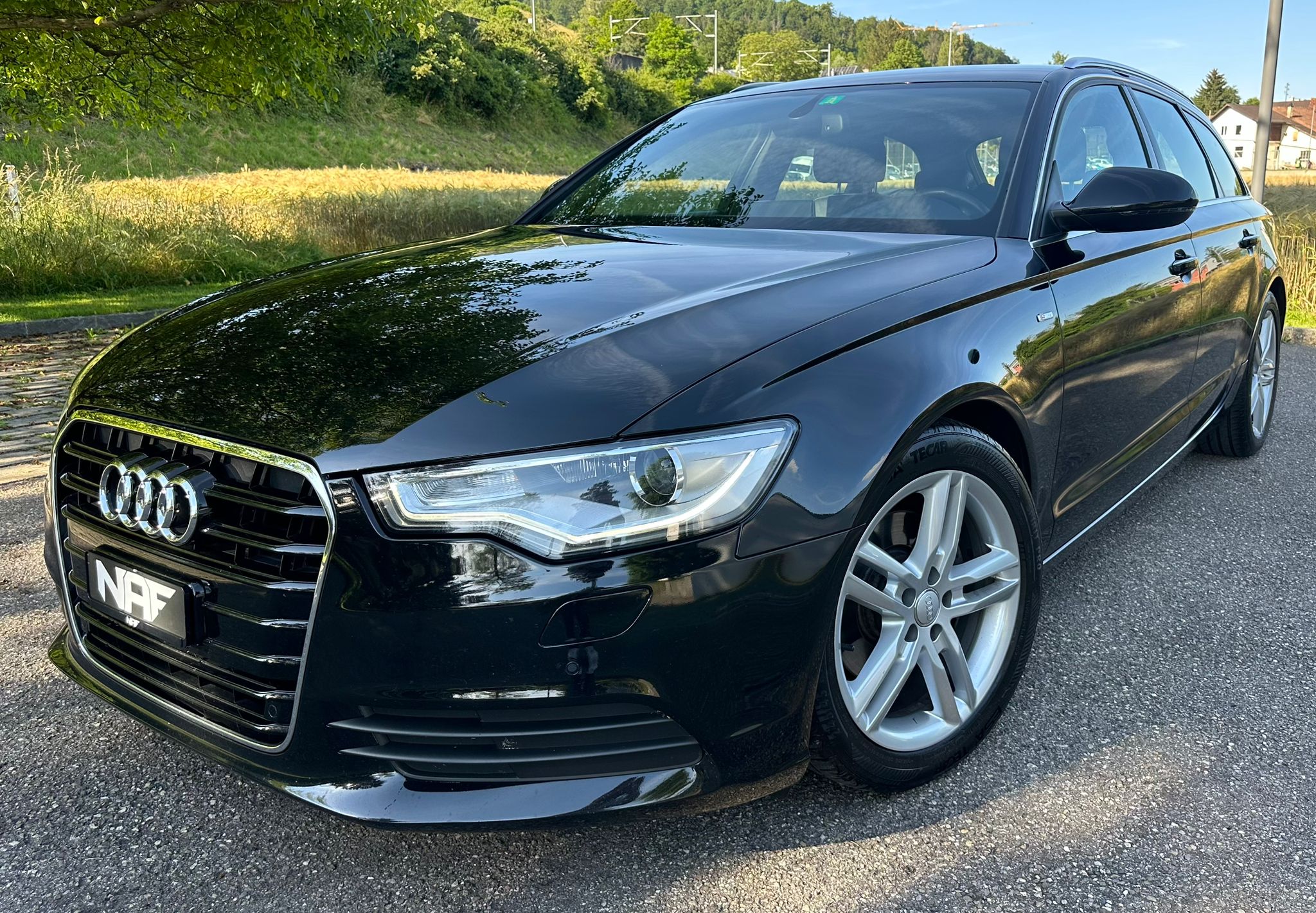 AUDI A6 Avant 2.0 TDI *S-Line* ultra multitronic