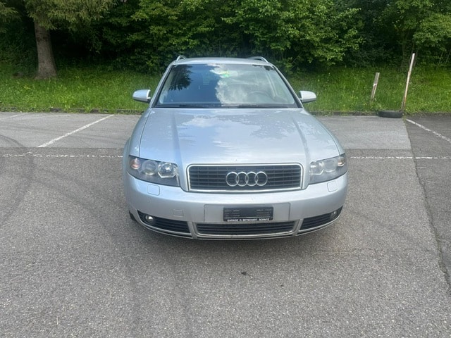 AUDI A4 Avant 2.4 V6