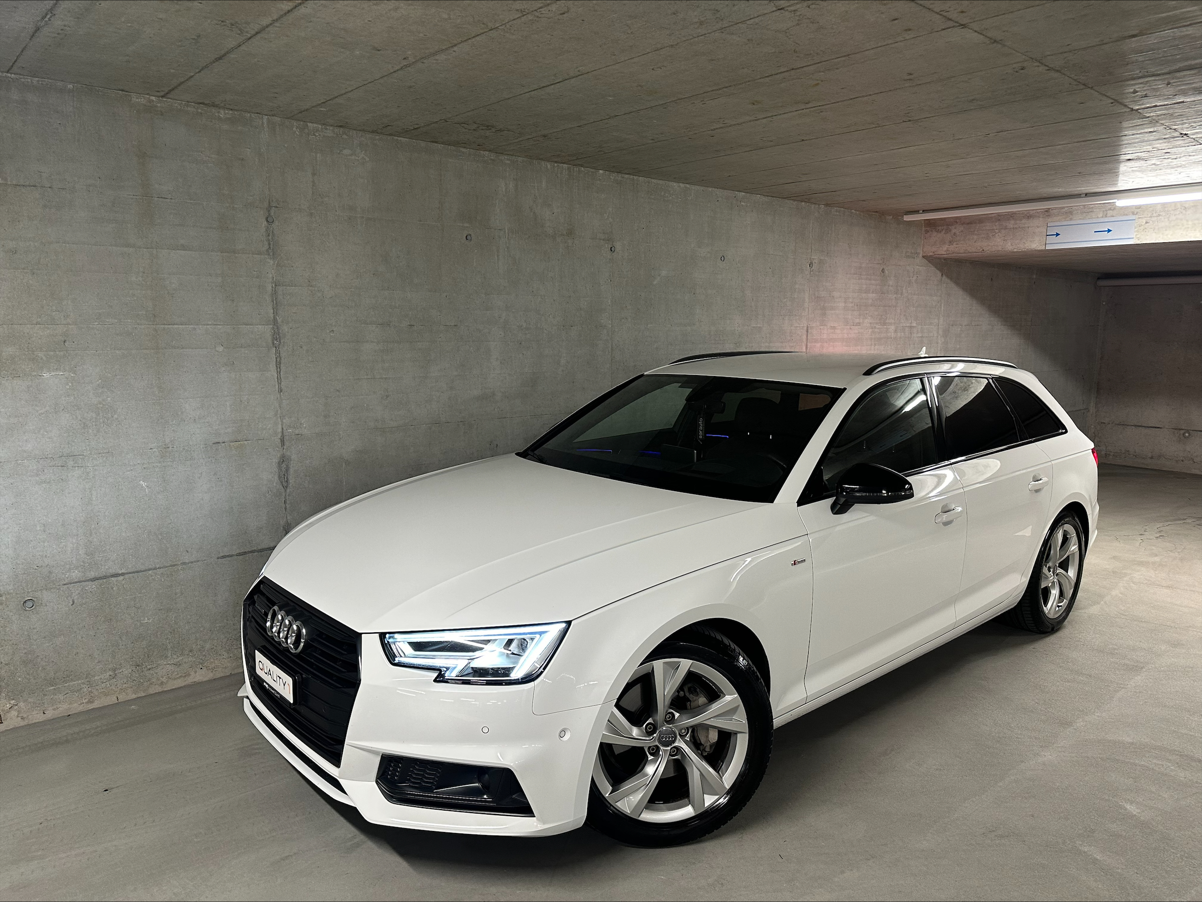 AUDI A4 Avant 40 TDI Sport quattro S-tronic