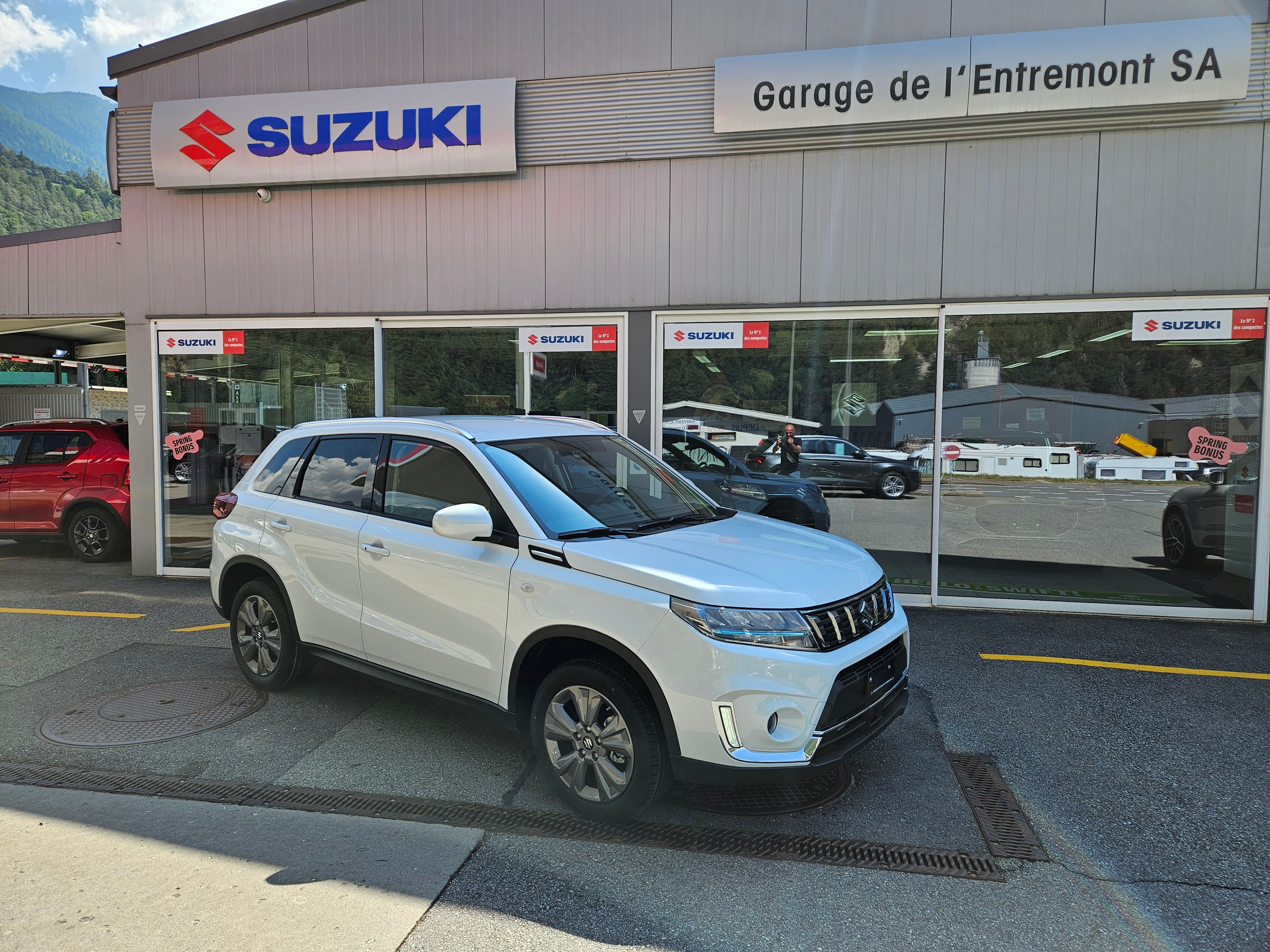 SUZUKI Vitara 1.4 Boosterjet Compact + Hybrid Automatic