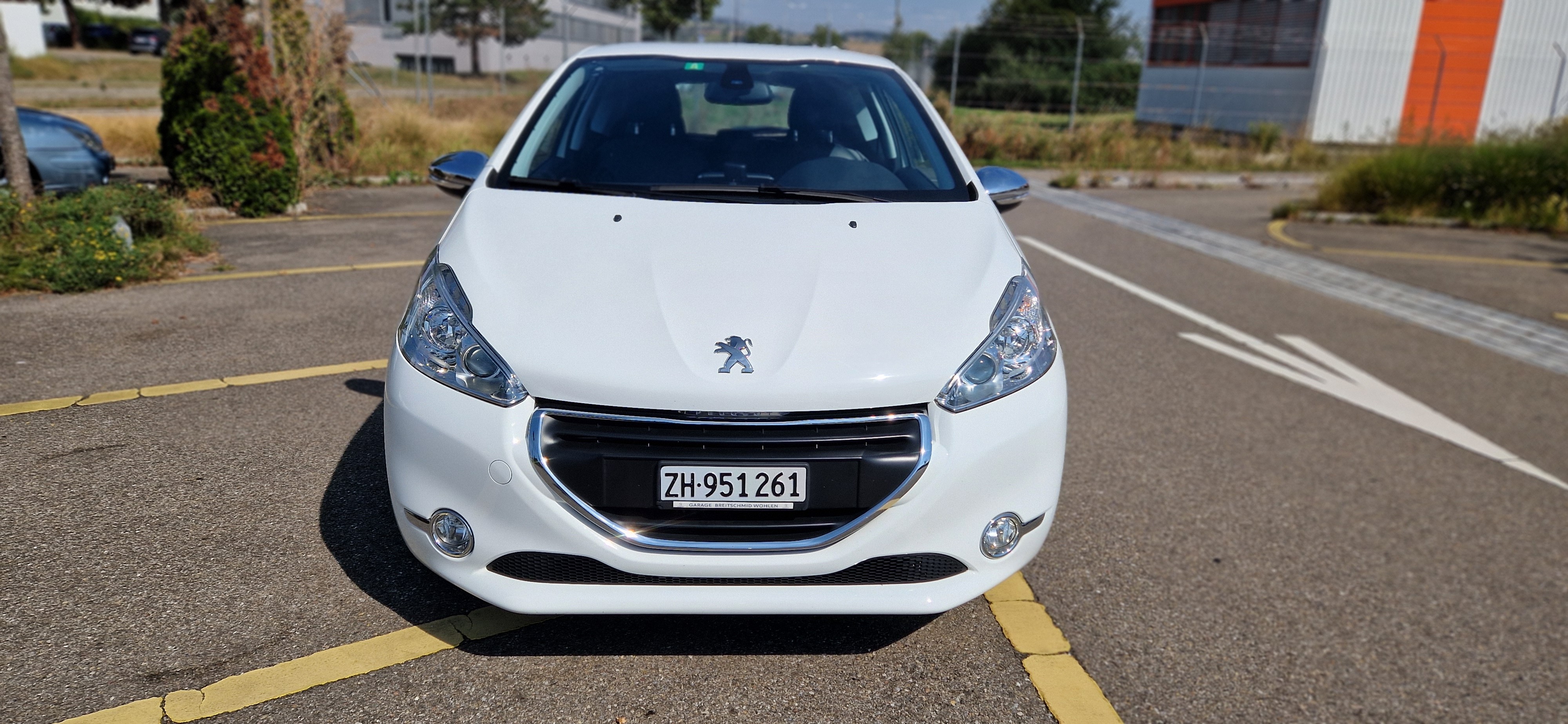 PEUGEOT 208 1.6 VTI XY