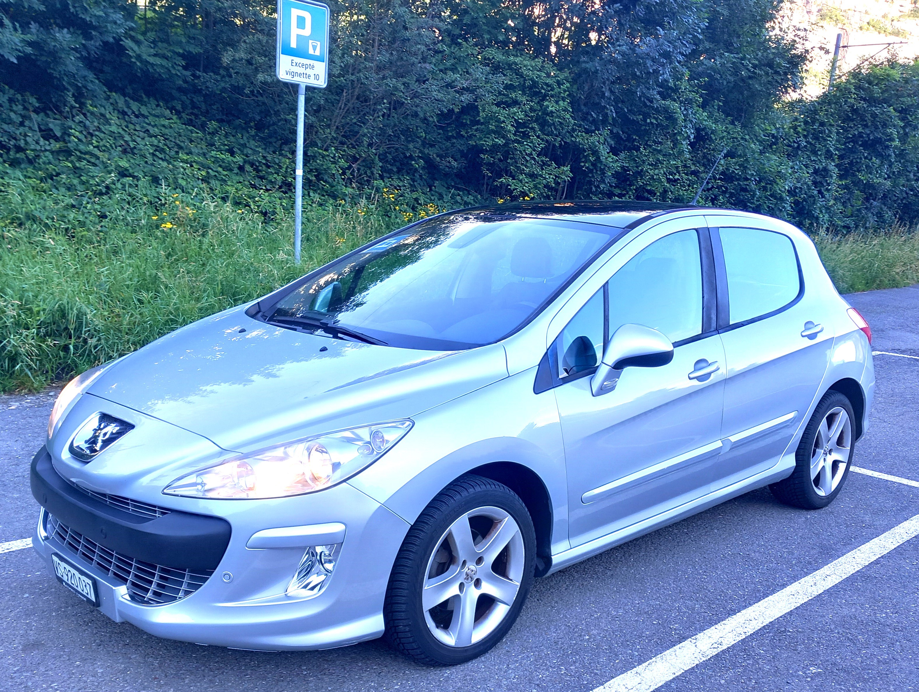 PEUGEOT 308 1.6 16V T Black&Silver Automatic