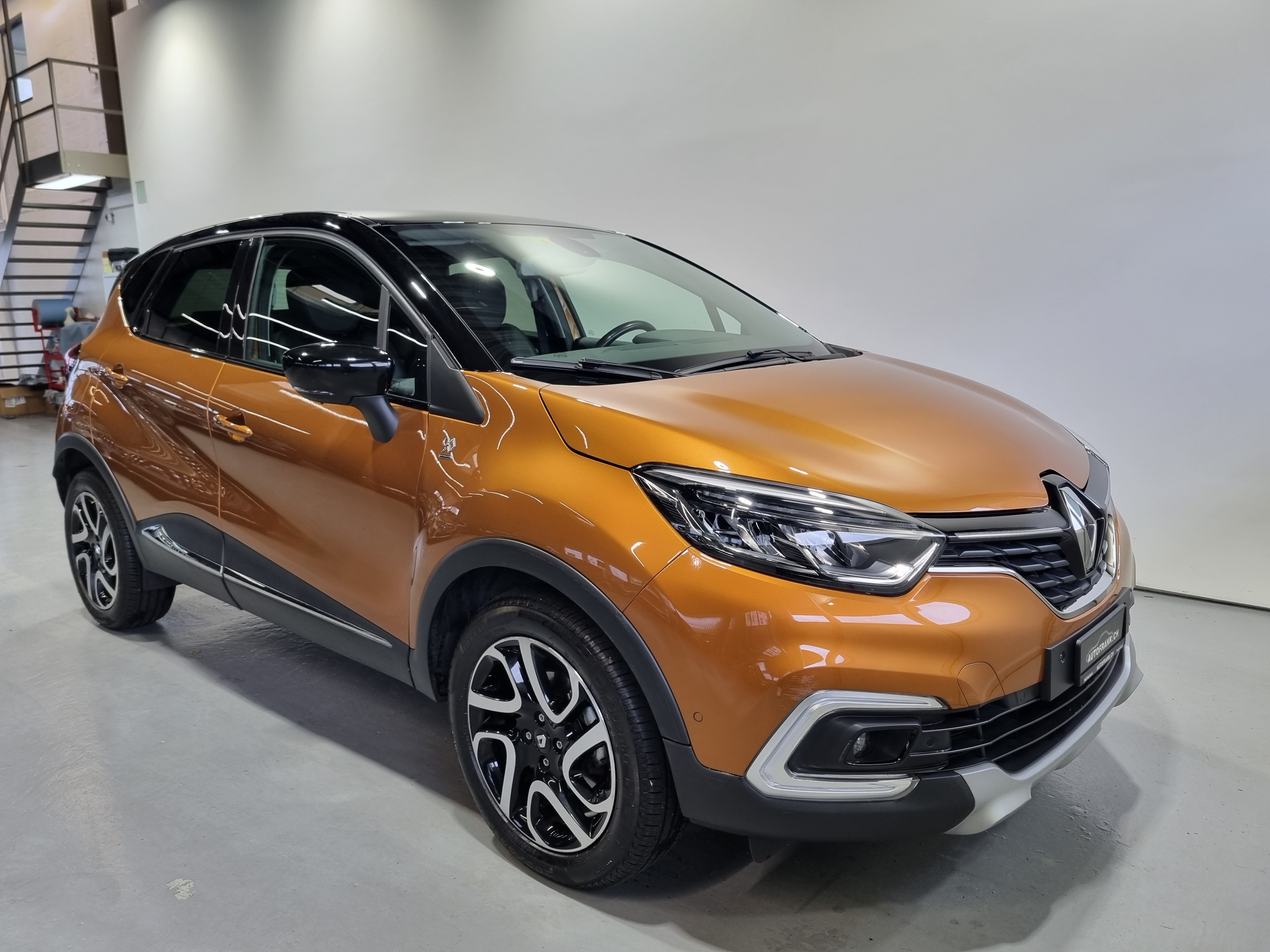 RENAULT Captur 1.2 TCe 90th Anniv. EDC S/S