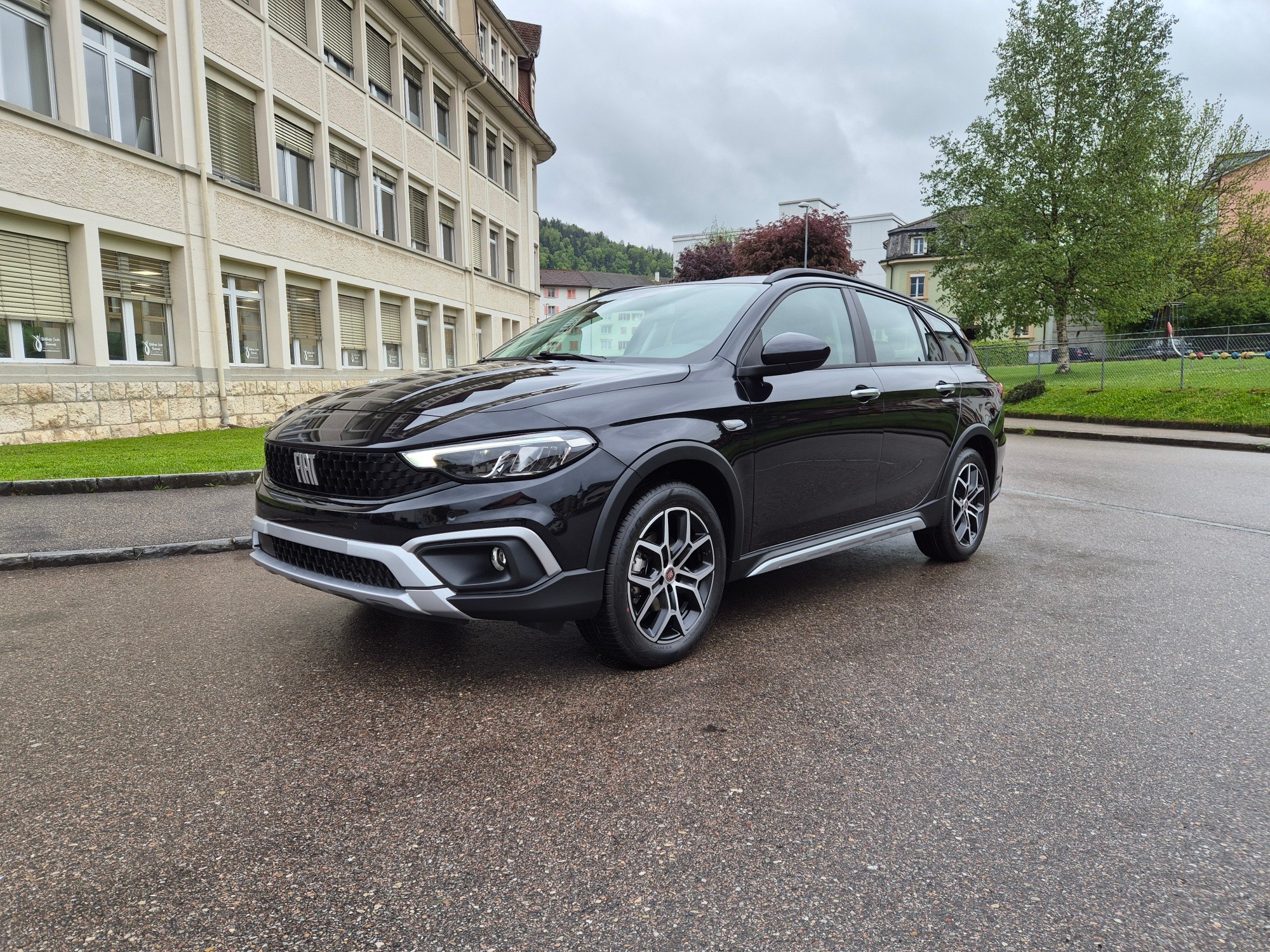 FIAT Tipo 1.5 Hybrid Station Wagon Swiss Edition Cross