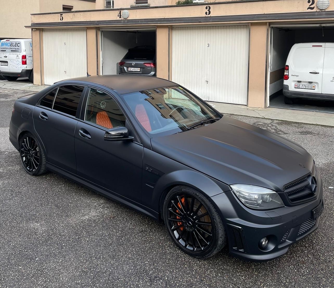 MERCEDES-BENZ C 63 AMG Avantgarde 7G-Tronic