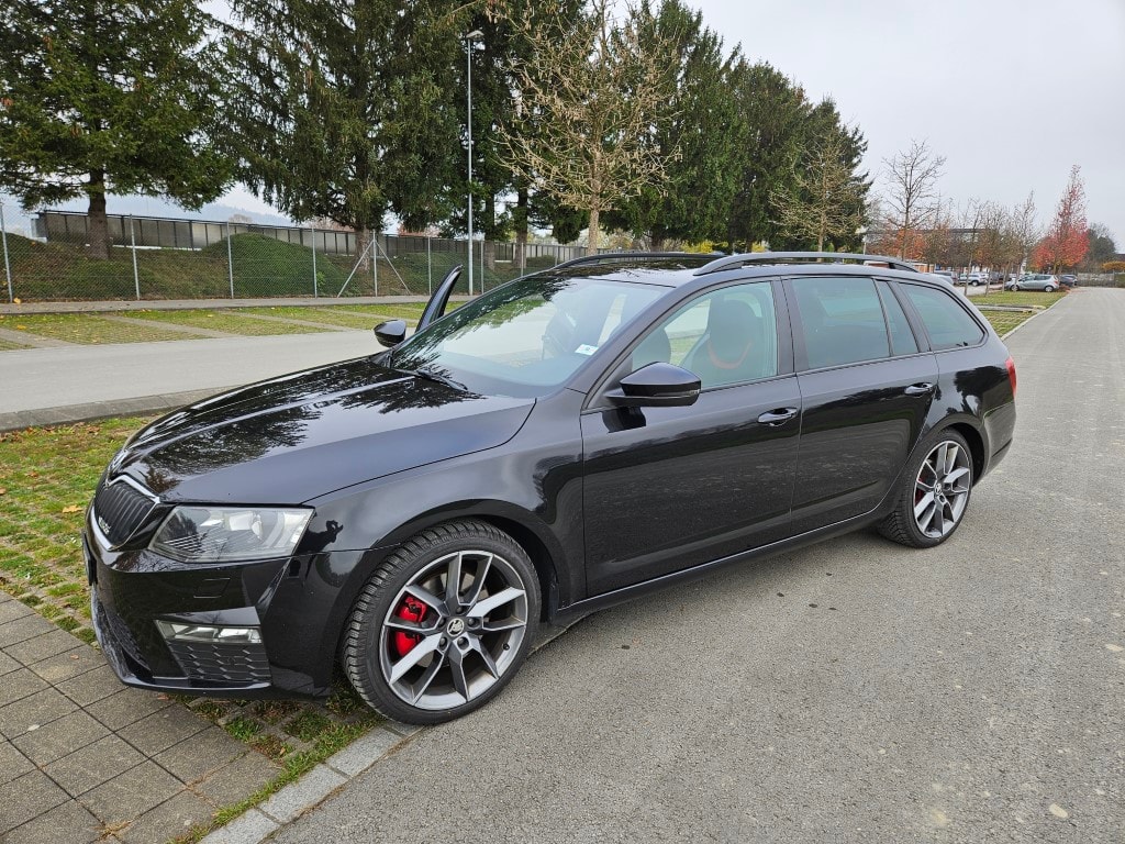 SKODA Octavia Combi 2.0 TDI RS 4x4 DSG