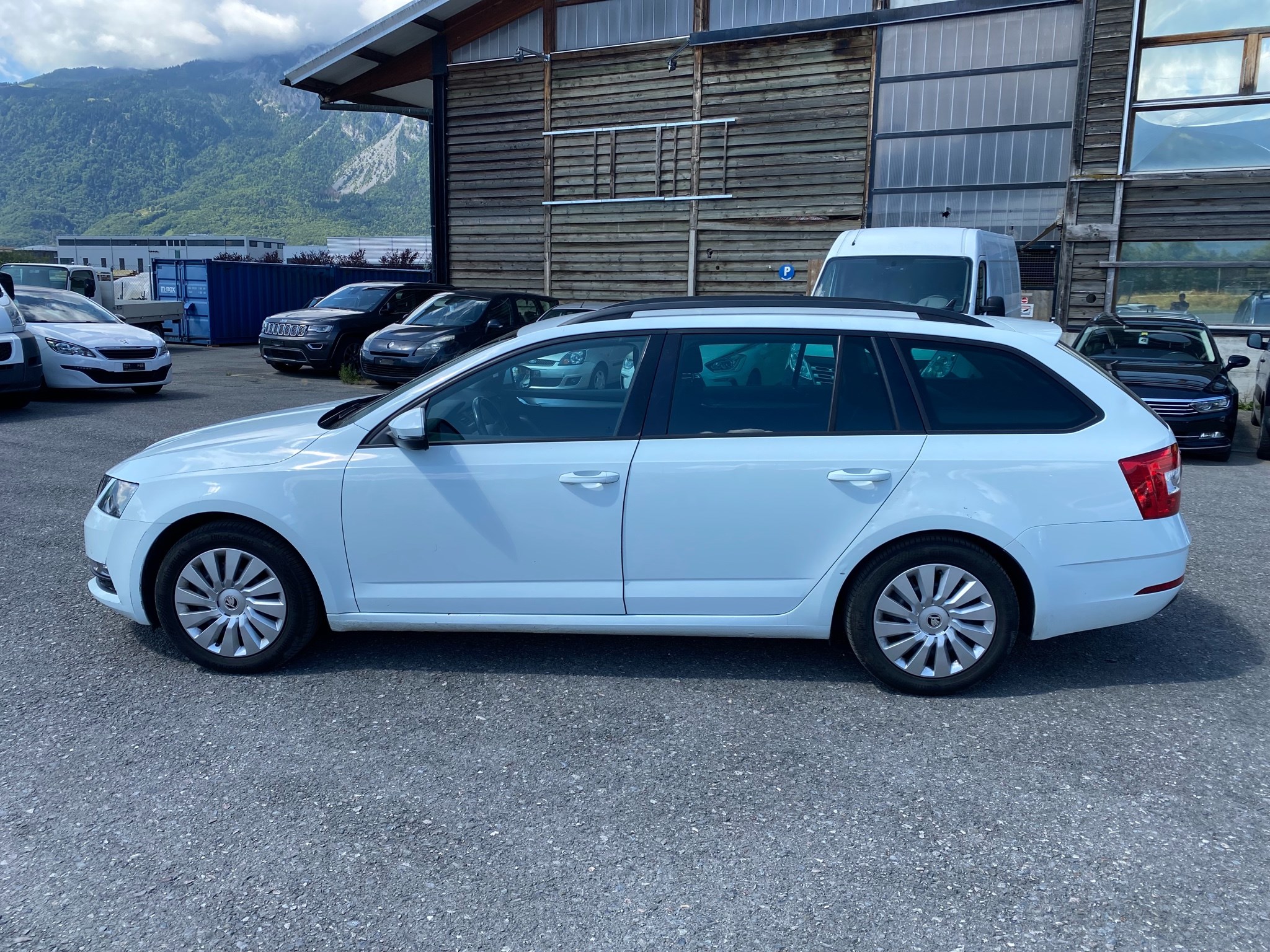 SKODA Octavia Combi 2.0 TDI Swiss Line 25 4x4