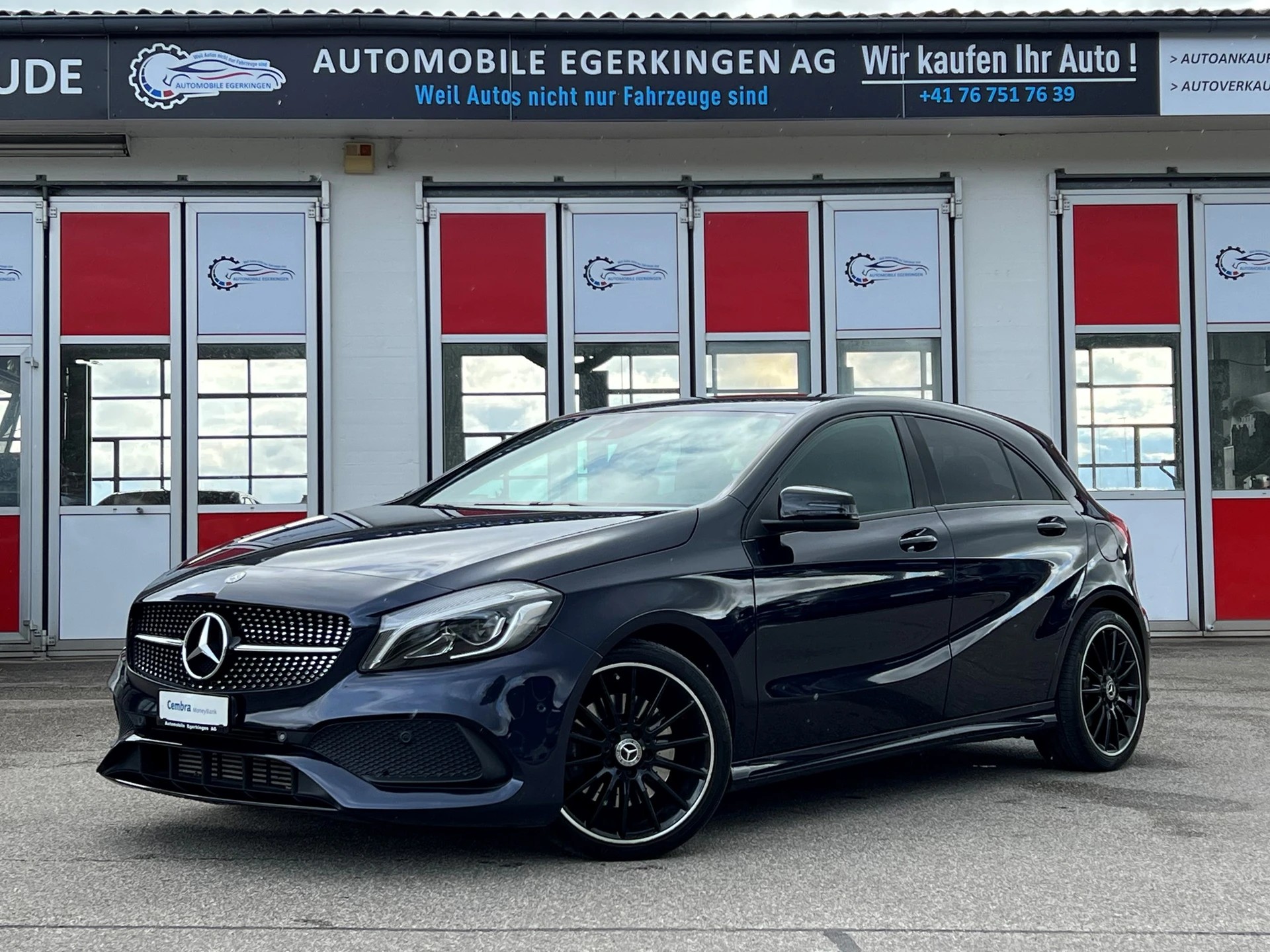 MERCEDES-BENZ A 250 AMG Line