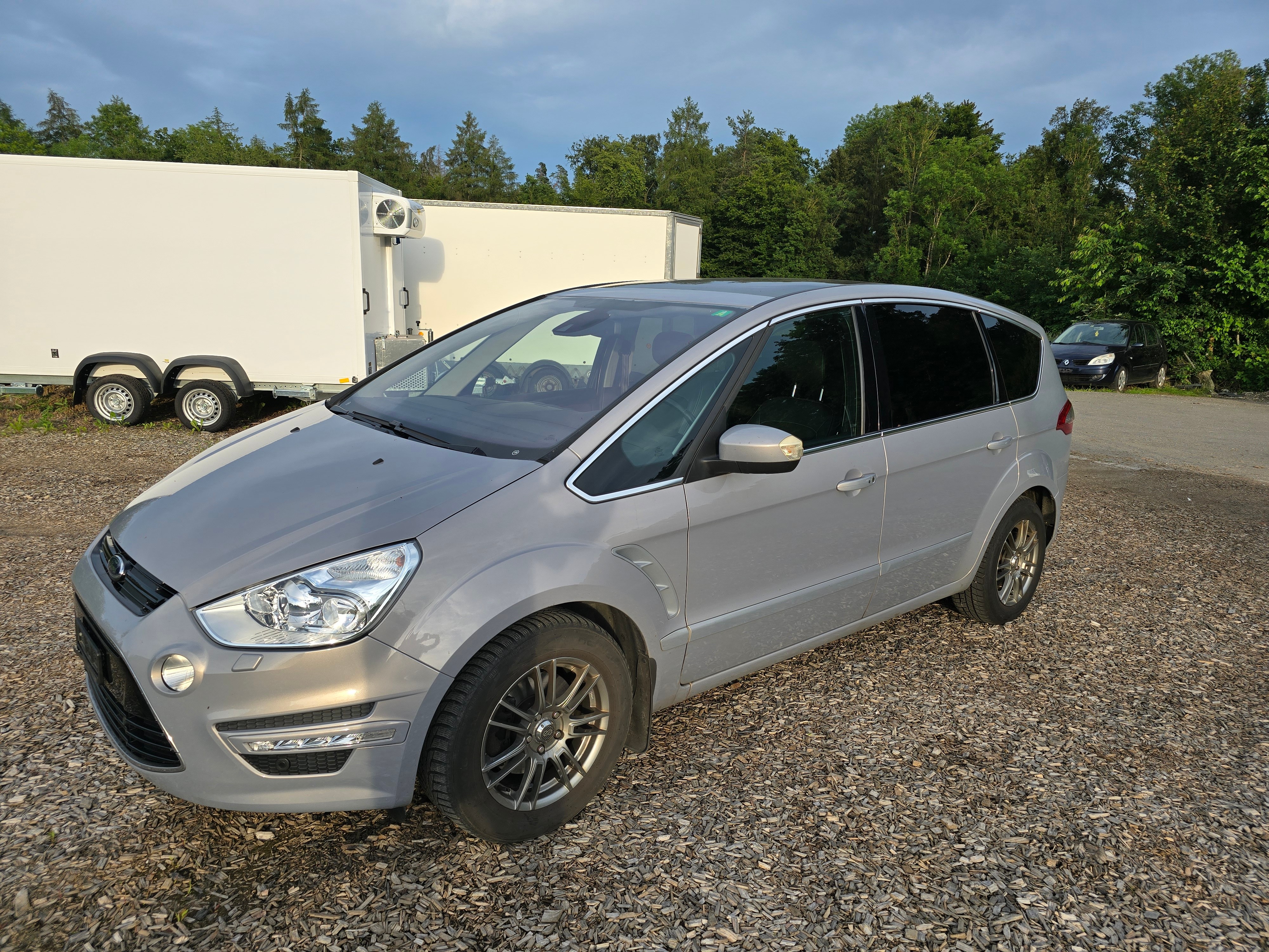 FORD 2.0 TDCi Titanium Automat 7 Plätze