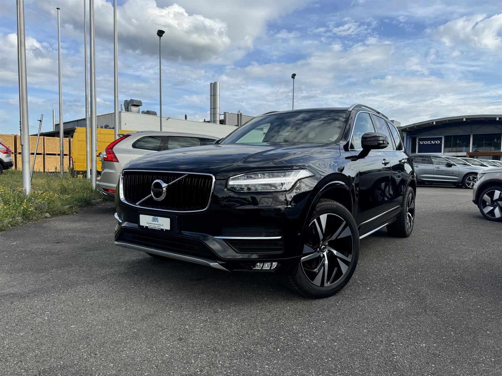 VOLVO XC90 2.0 D5 Momentum 5P. AWD