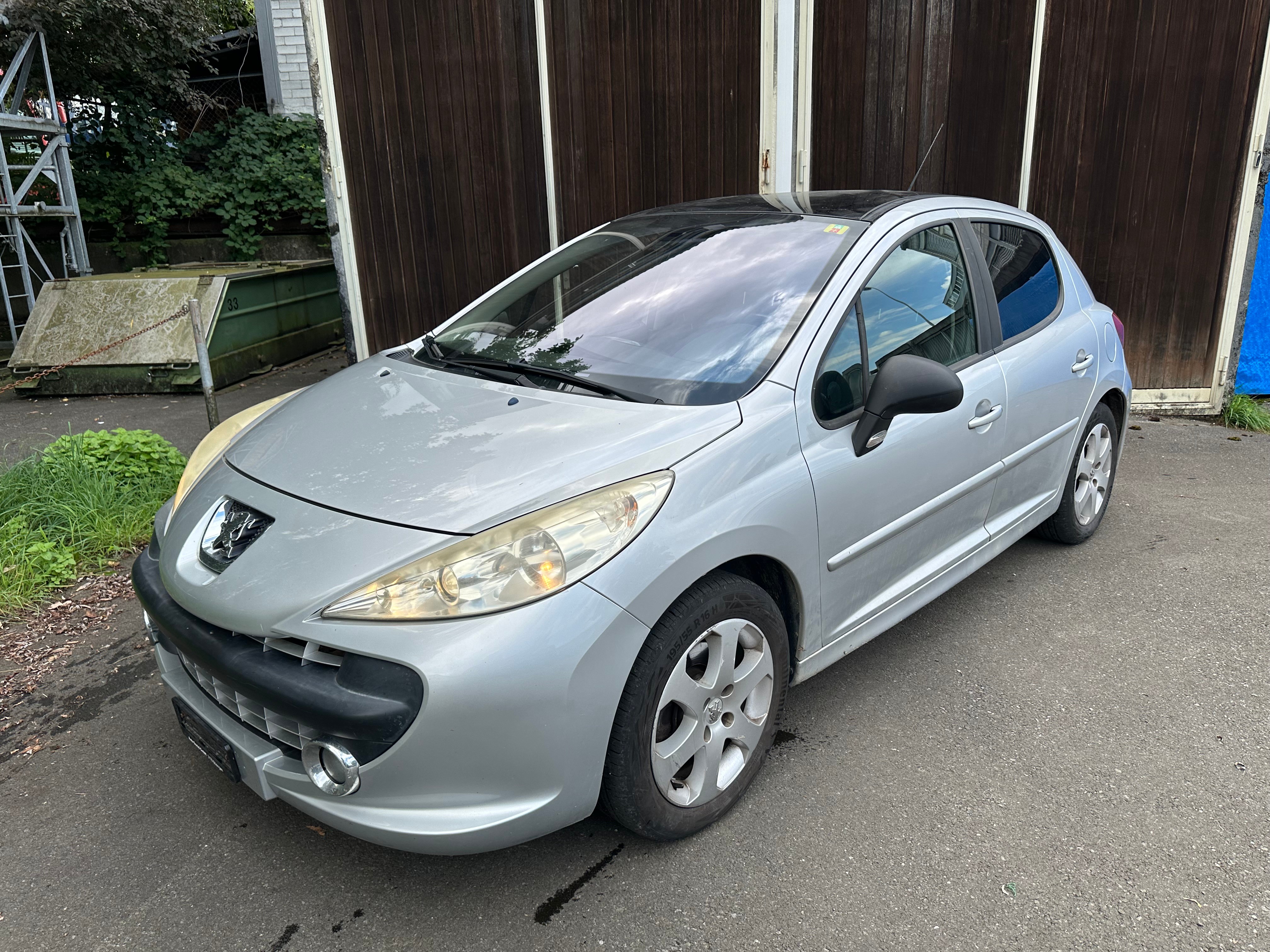 PEUGEOT 207 1.6 16V Turbo Sport