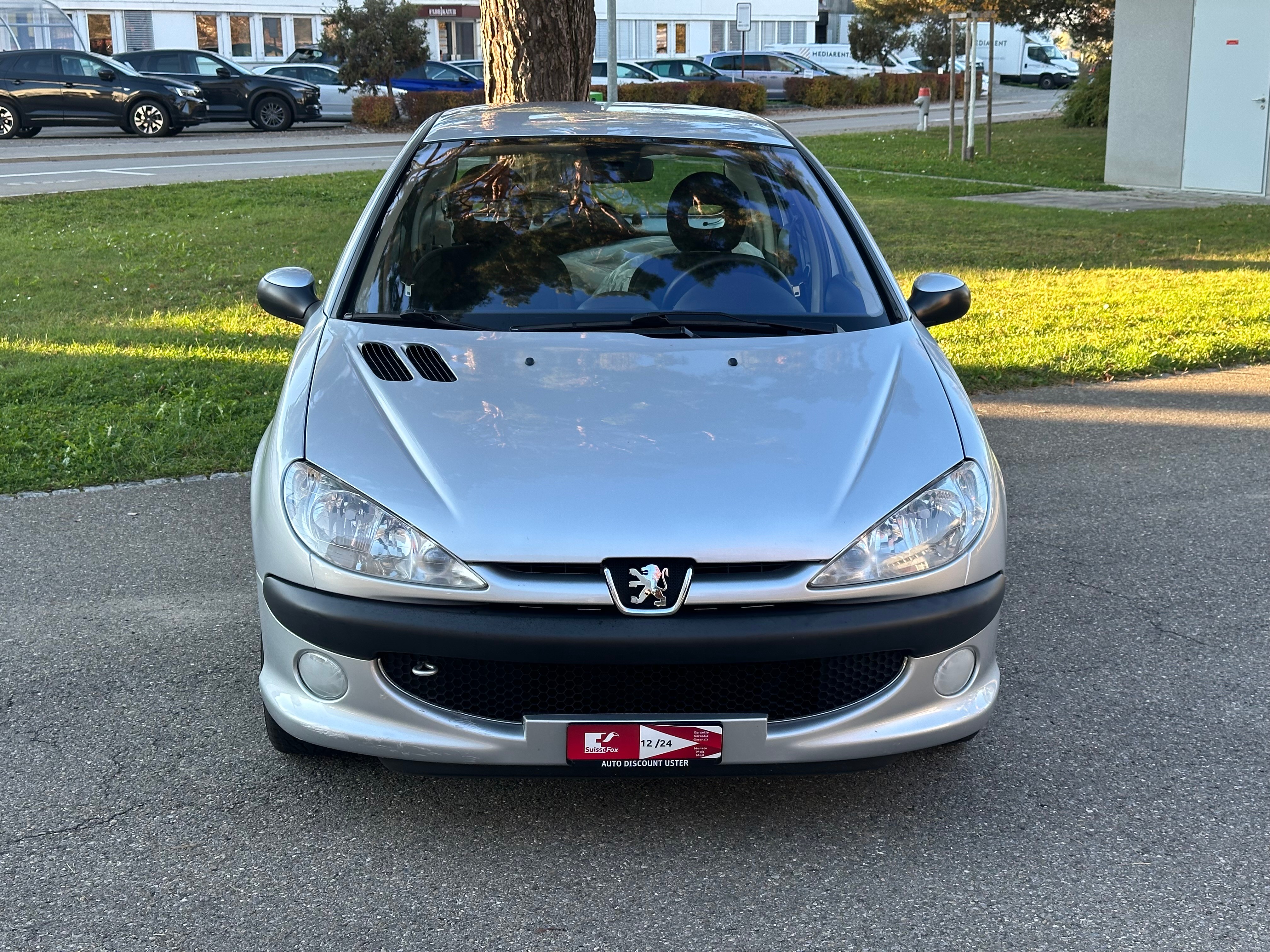 PEUGEOT 206 1.6 16V Trendy