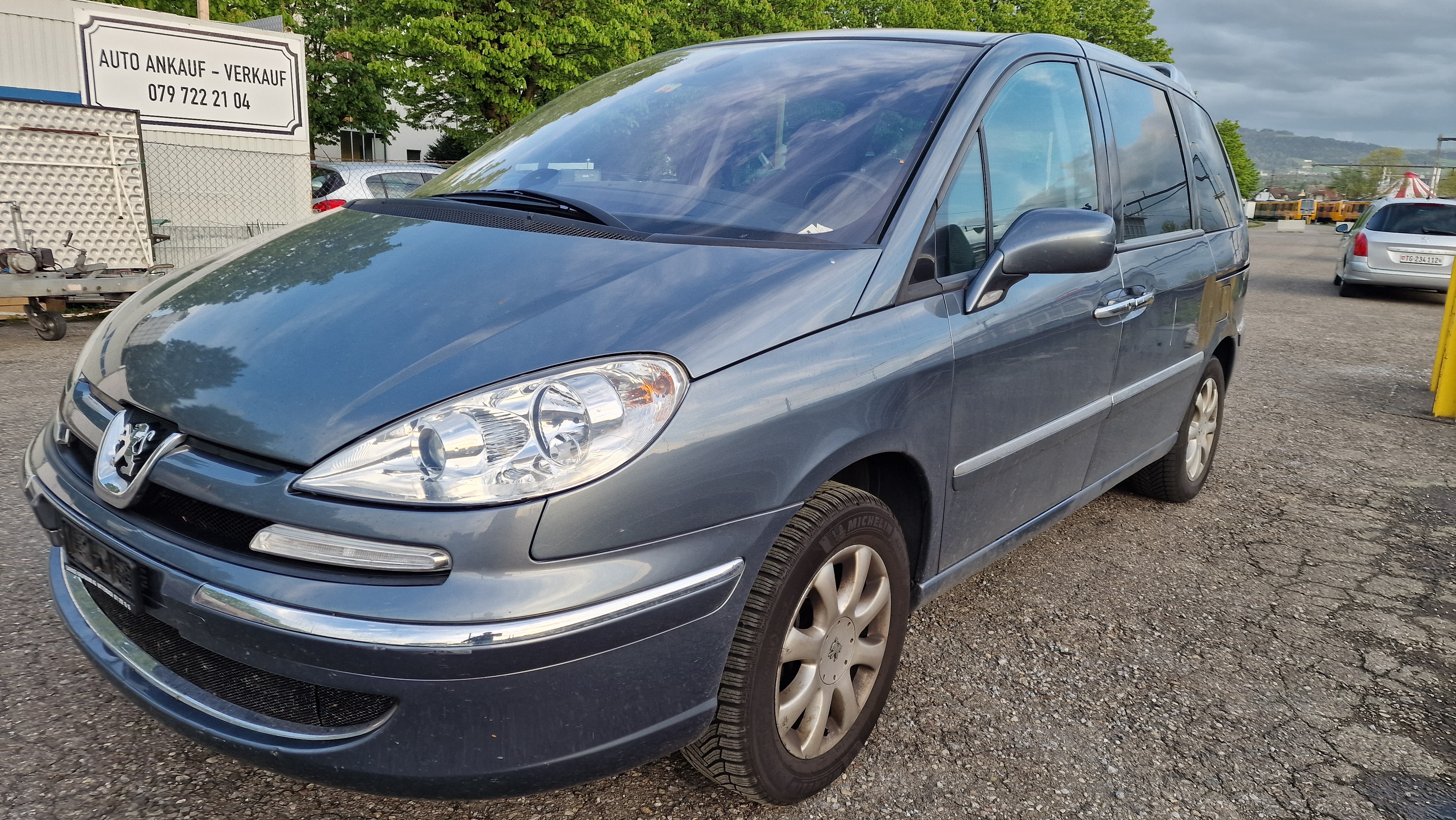 PEUGEOT 807 2.0 16V (ST) Family+