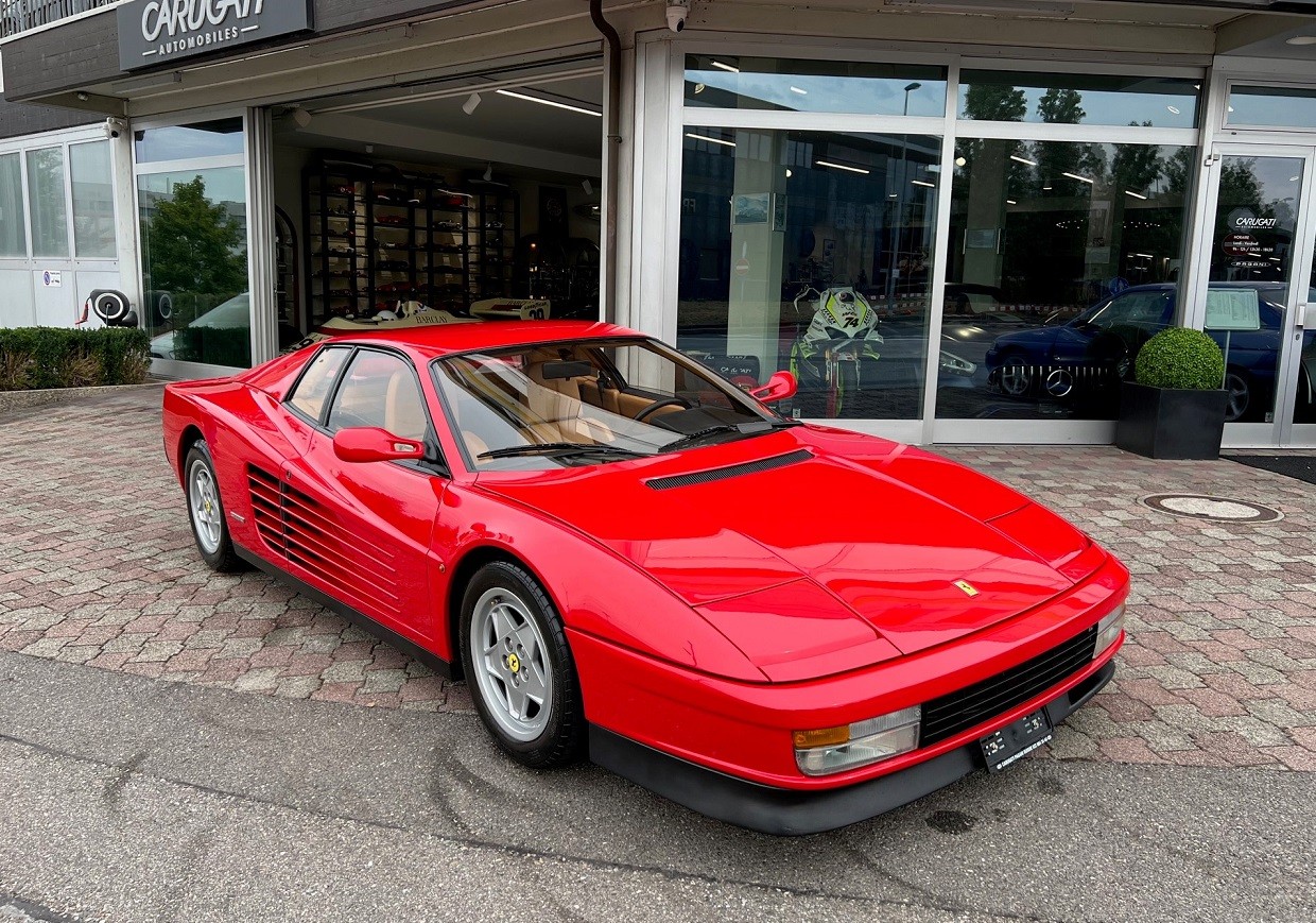 FERRARI Testarossa