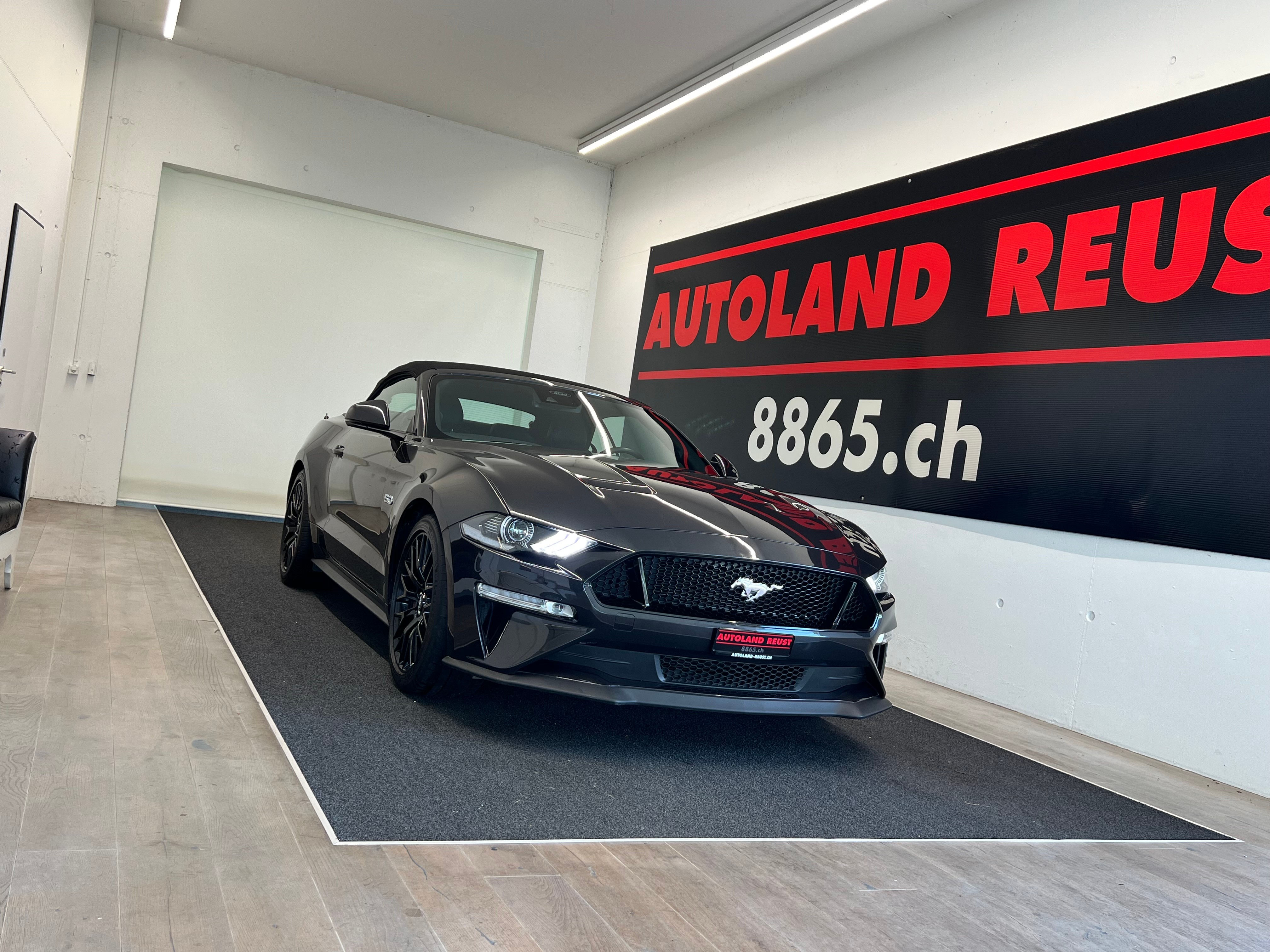 FORD Mustang Convertible 5.0 V8 GT Automat