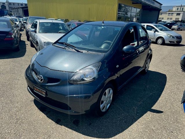 TOYOTA Aygo 1.0 Linea Luna Cool