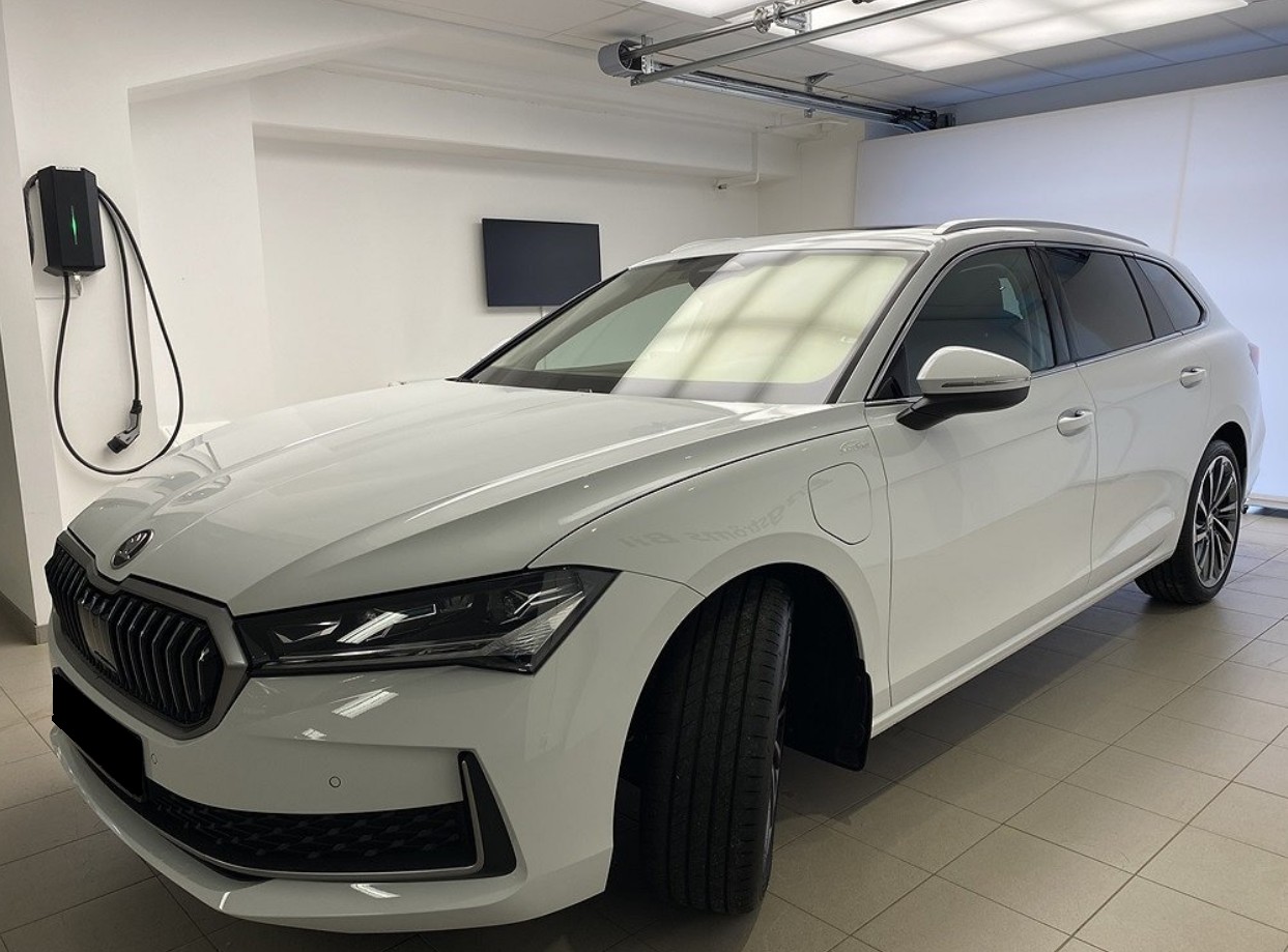 SKODA Superb Combi 1.5 TSI PHEV L&K DSG