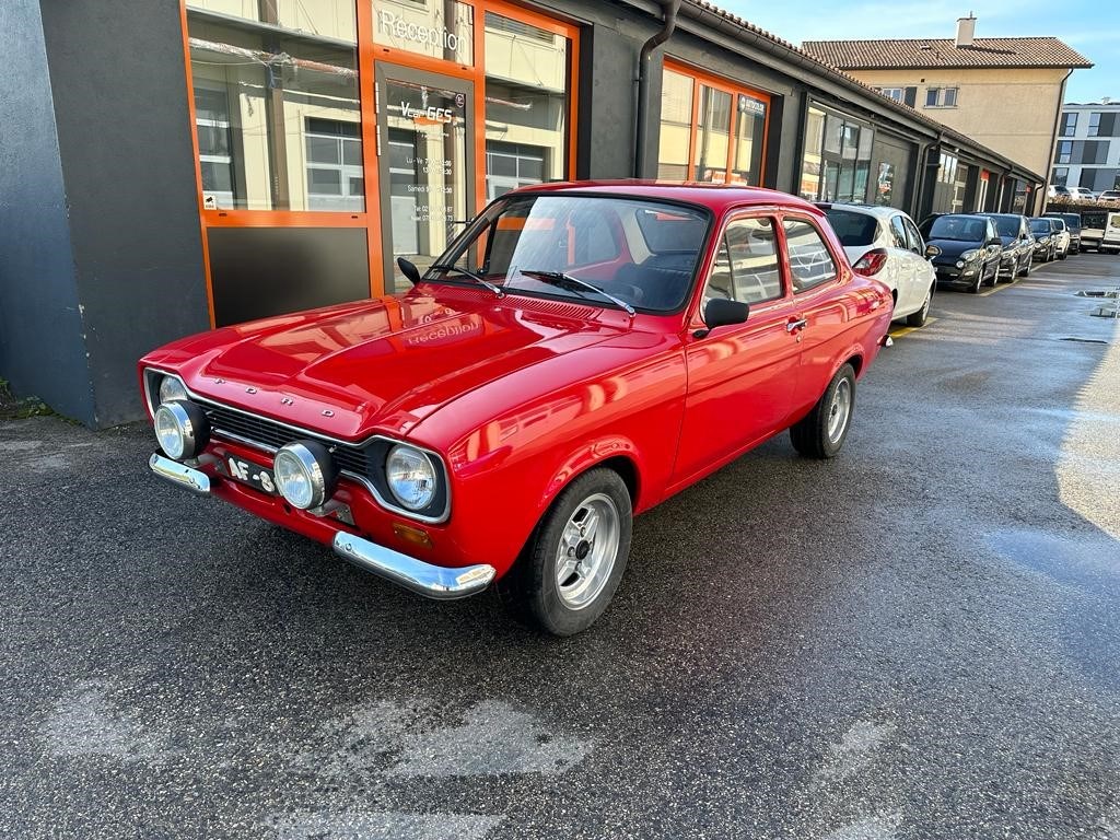 FORD ESCORT