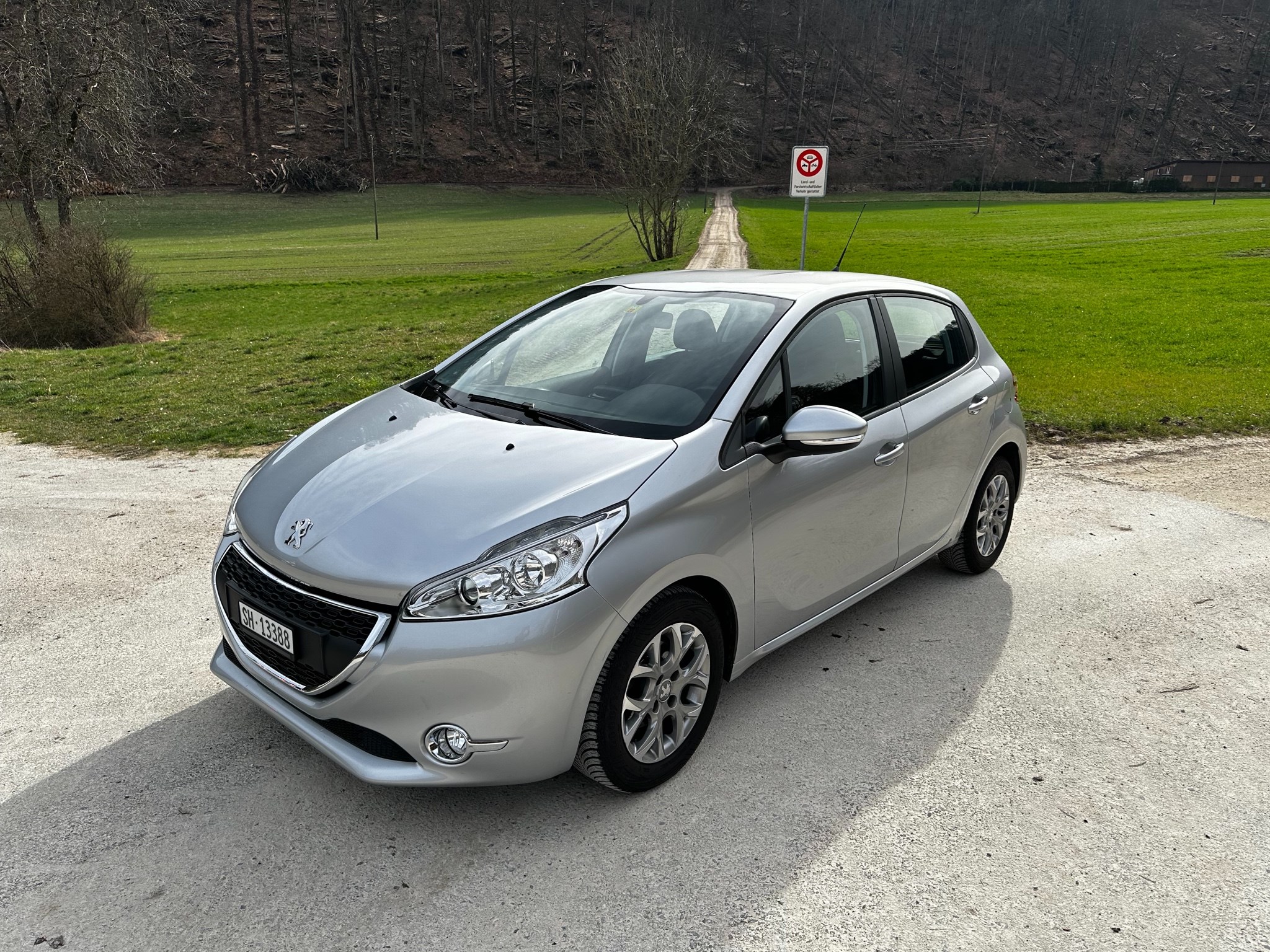 PEUGEOT 208 1.2 VTI Active