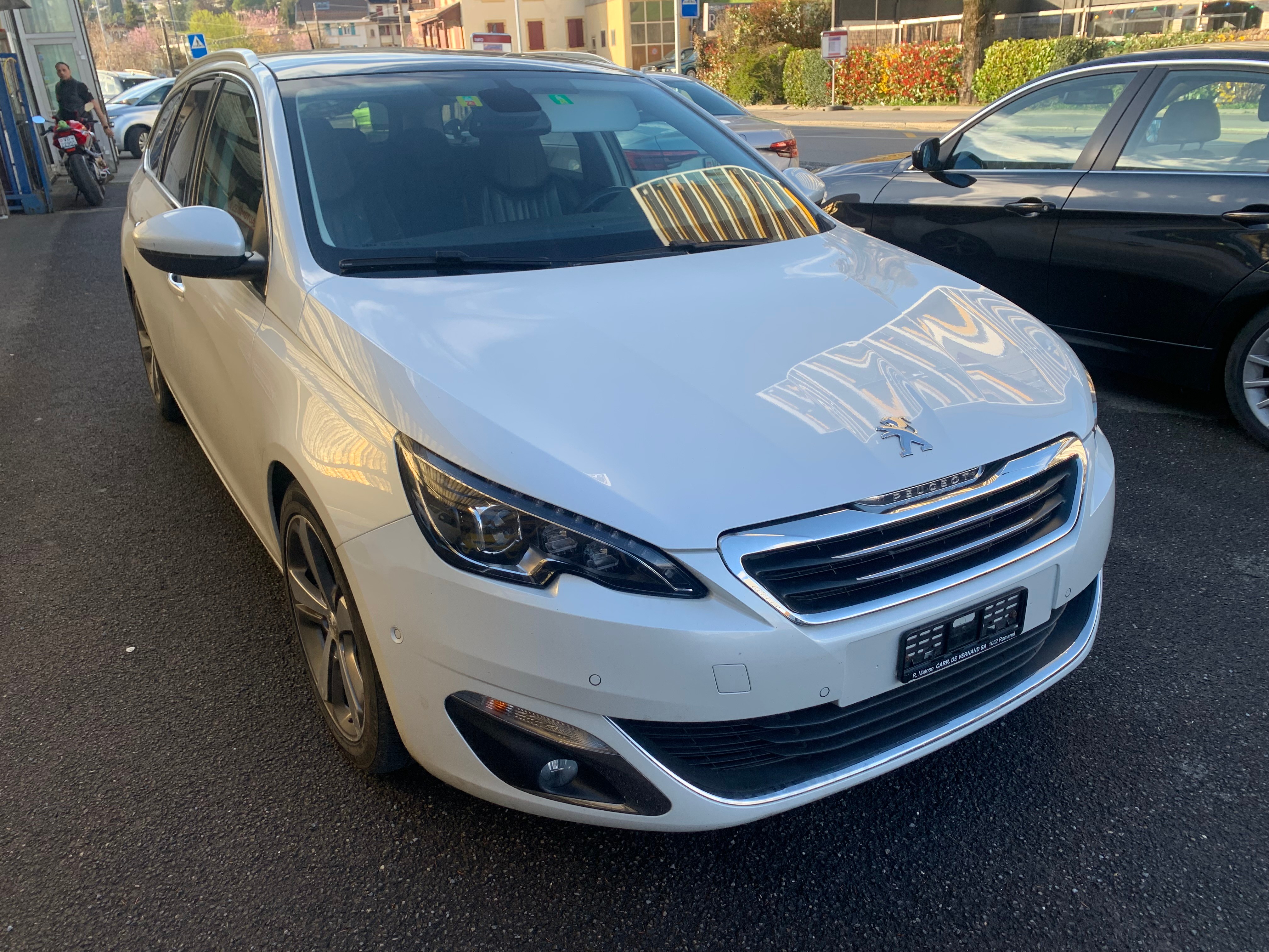 PEUGEOT 308 SW 1.2 THP Féline