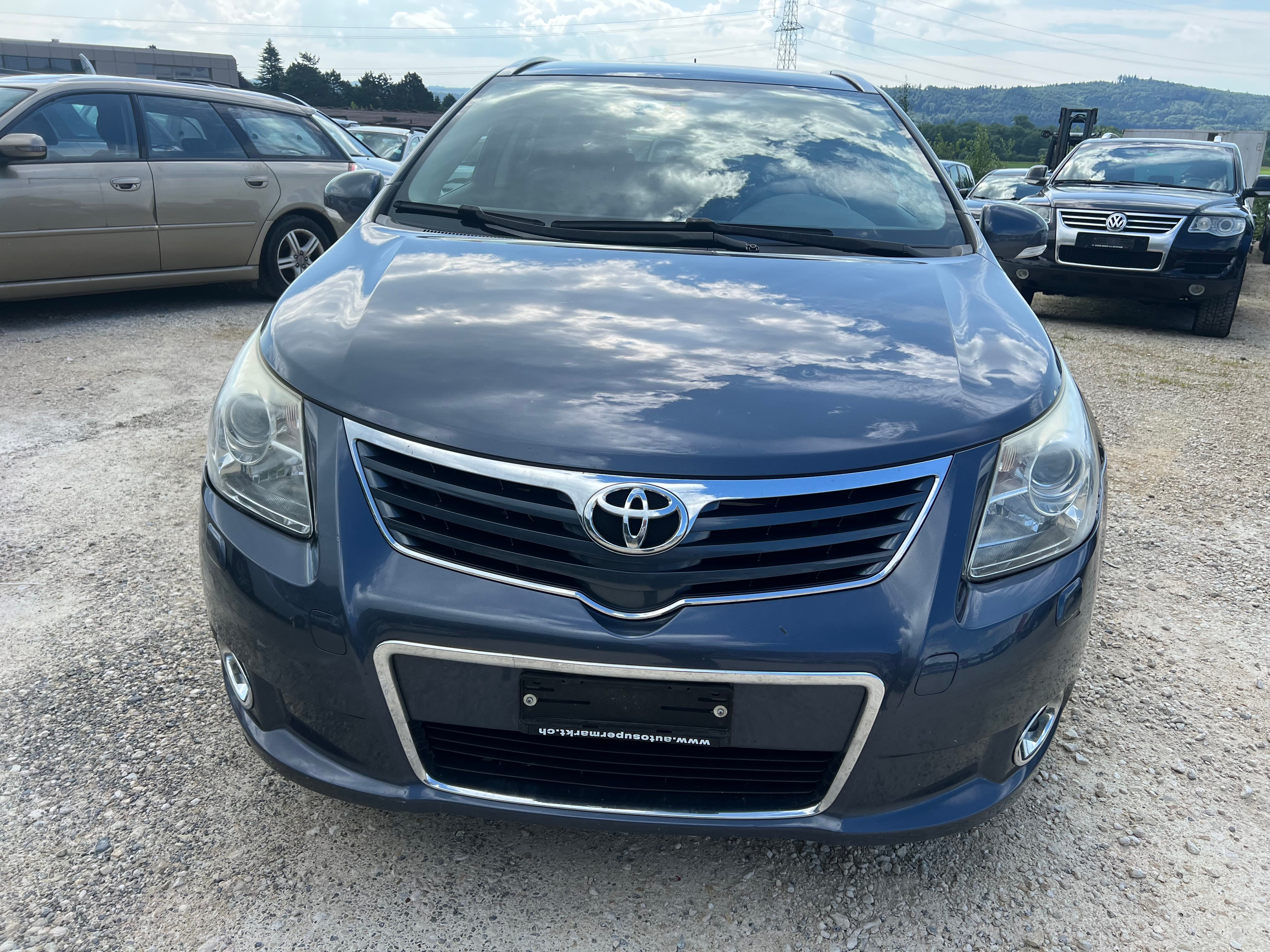 TOYOTA Avensis Sportswagon 2.2D-CAT Linea Sol Premium