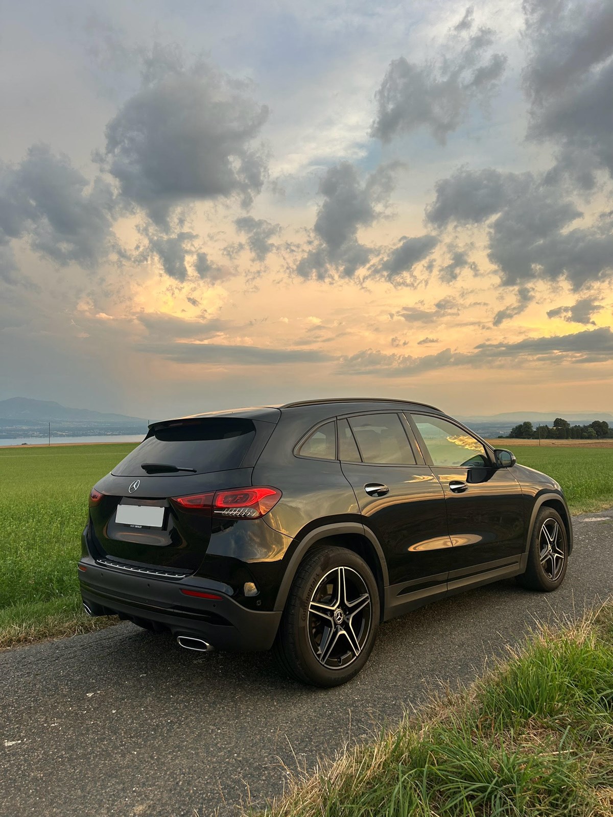 MERCEDES-BENZ GLA 250 4Matic AMG Line 8G-DCT