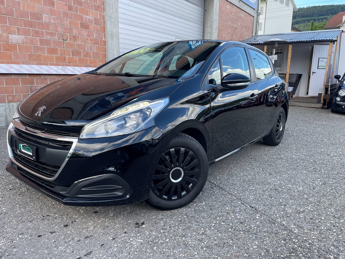 PEUGEOT 208 1.2 VTI Roland Garros