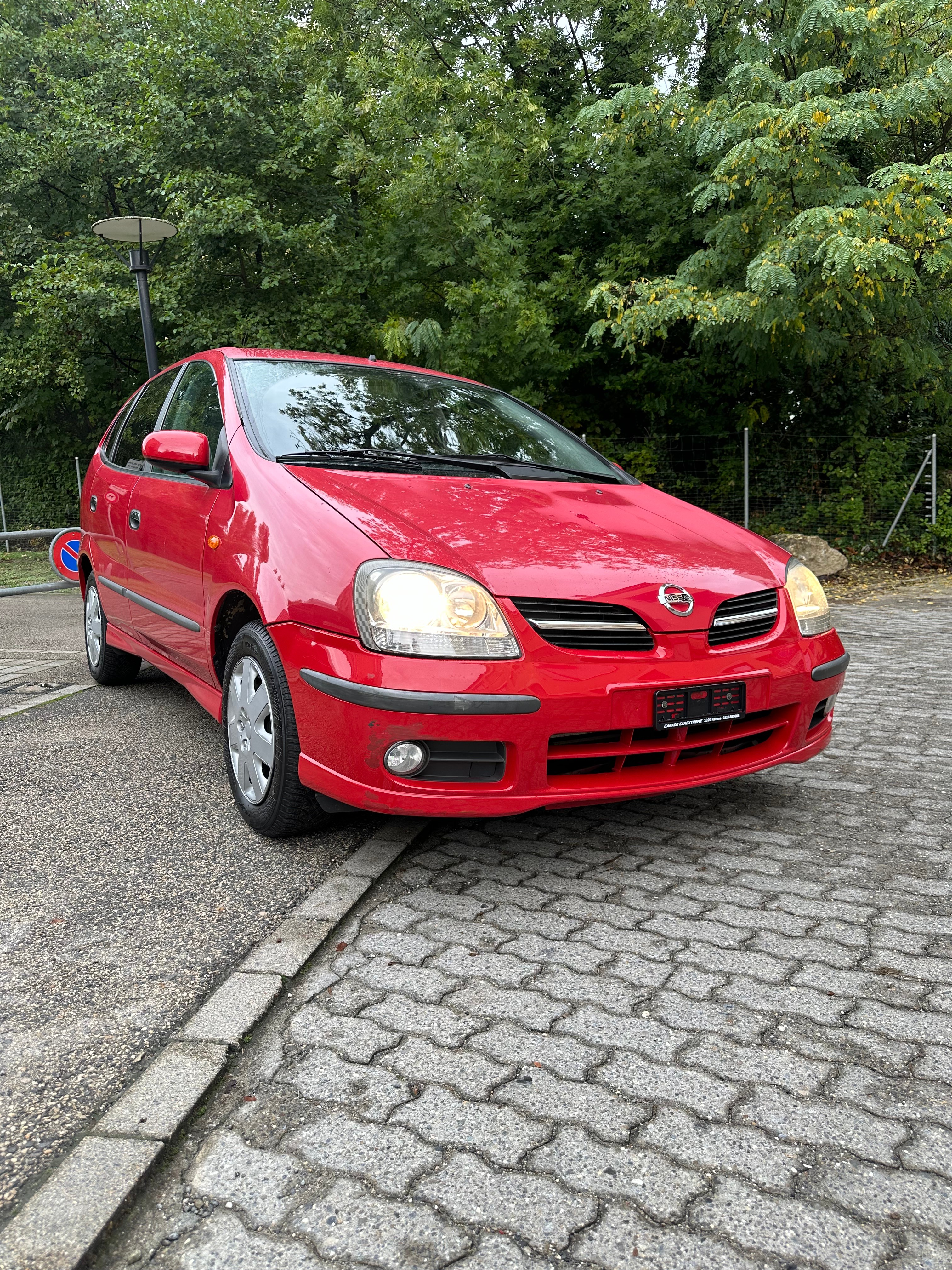 NISSAN Almera Tino 1.8 16V business