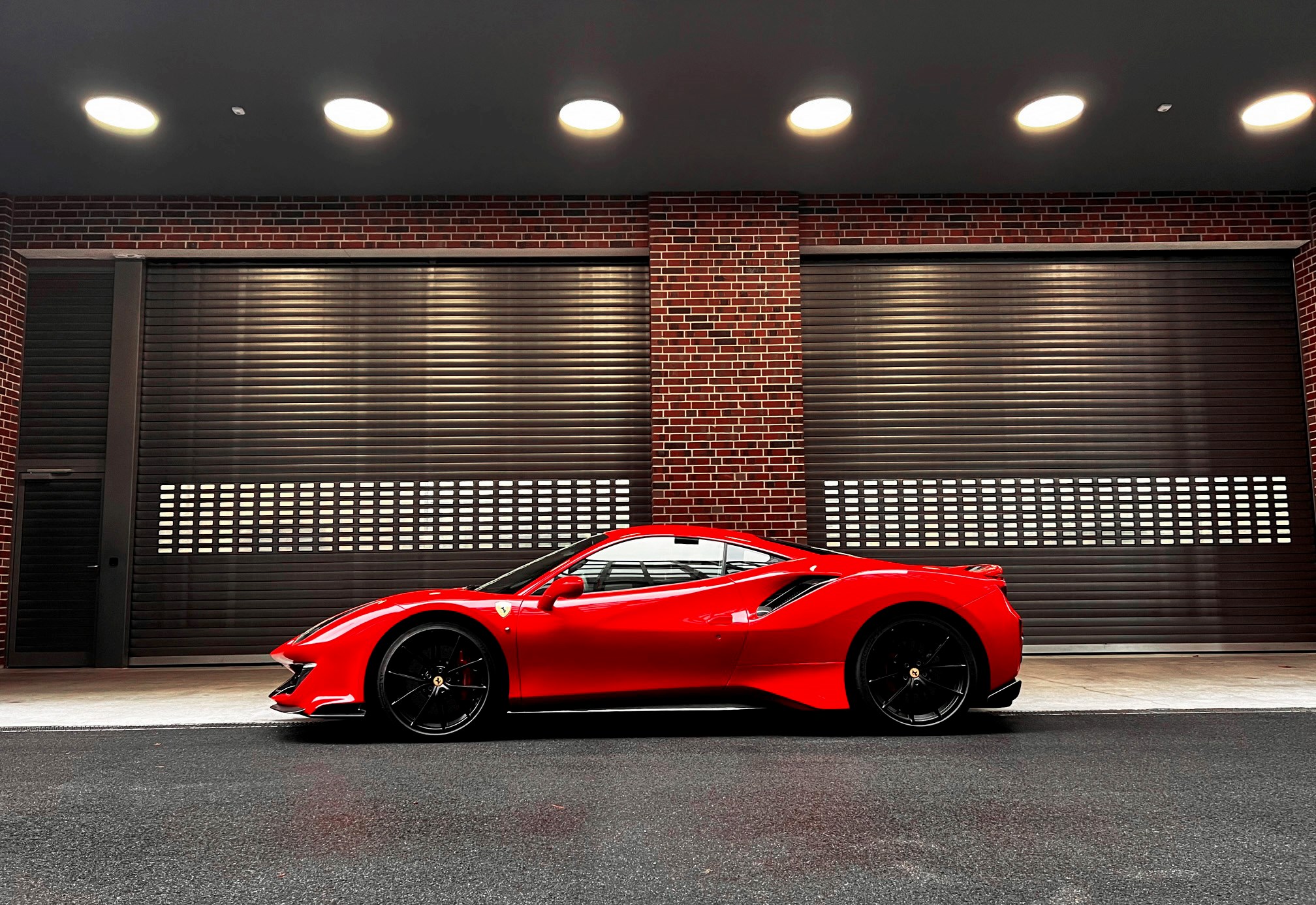 FERRARI 488 Pista 3.9 V8