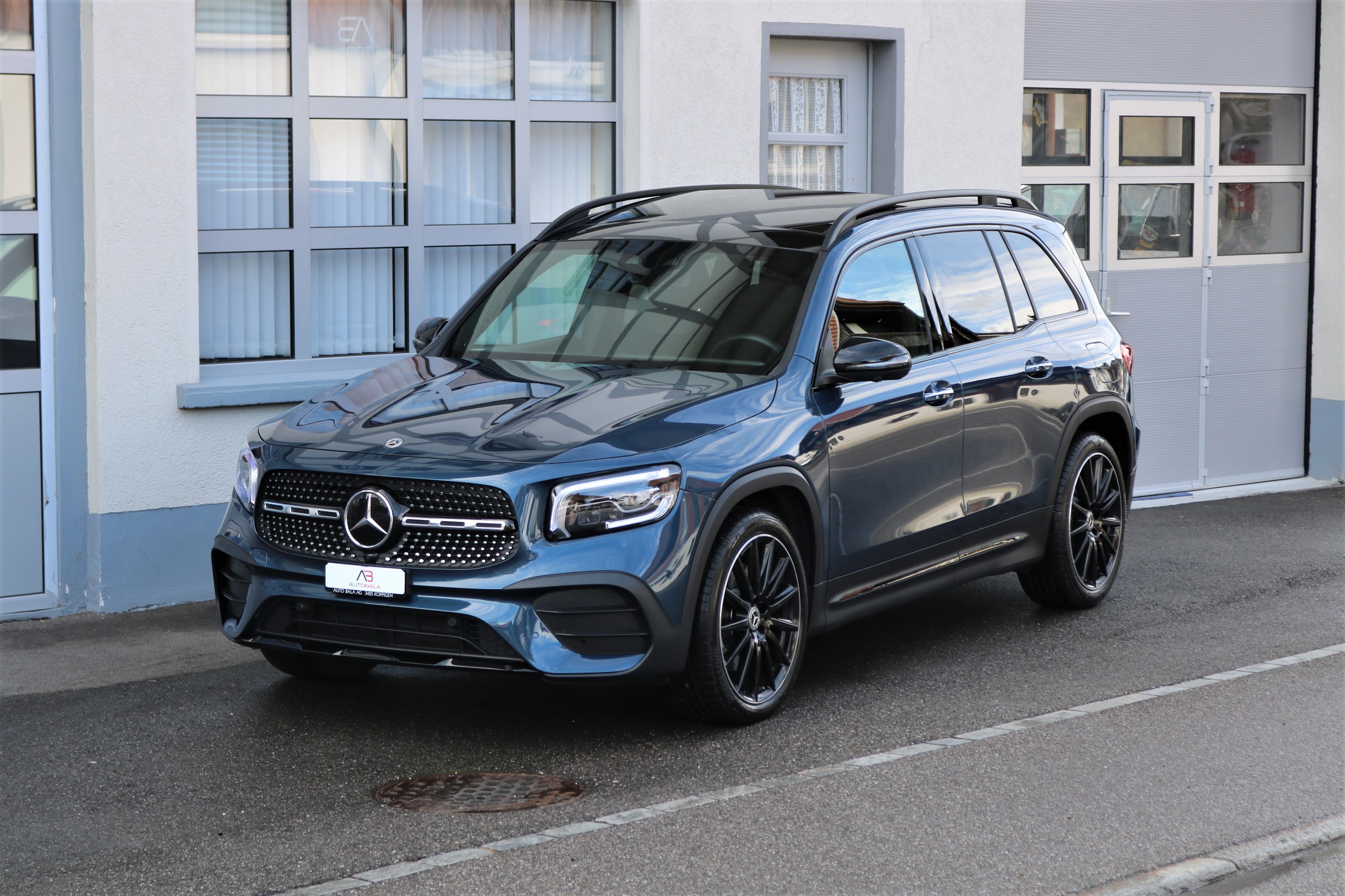 MERCEDES-BENZ GLB 220 d 4Matic AMG Line 8G-Tronic