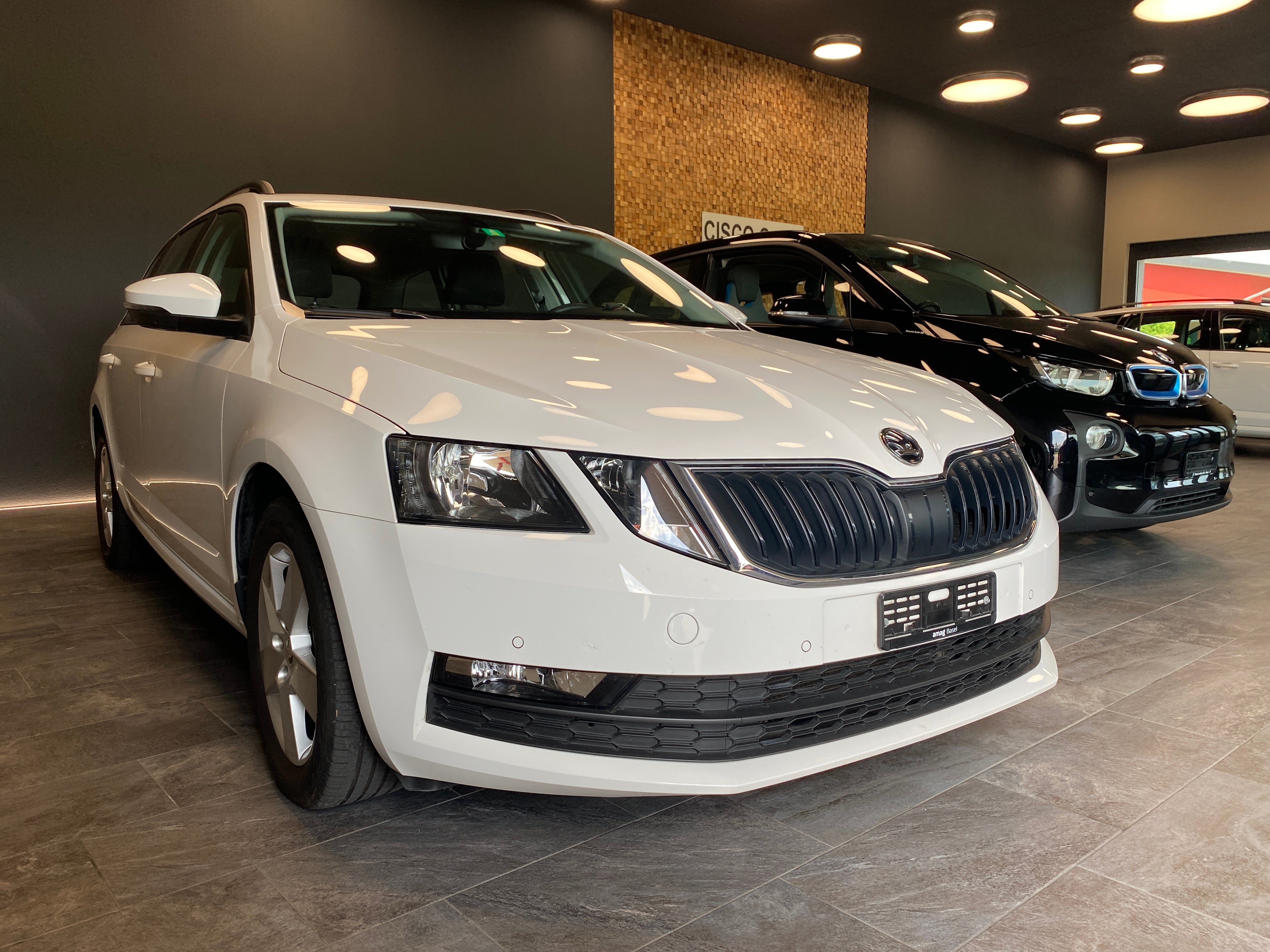 SKODA Octavia Combi 2.0 TDI Ambition DSG