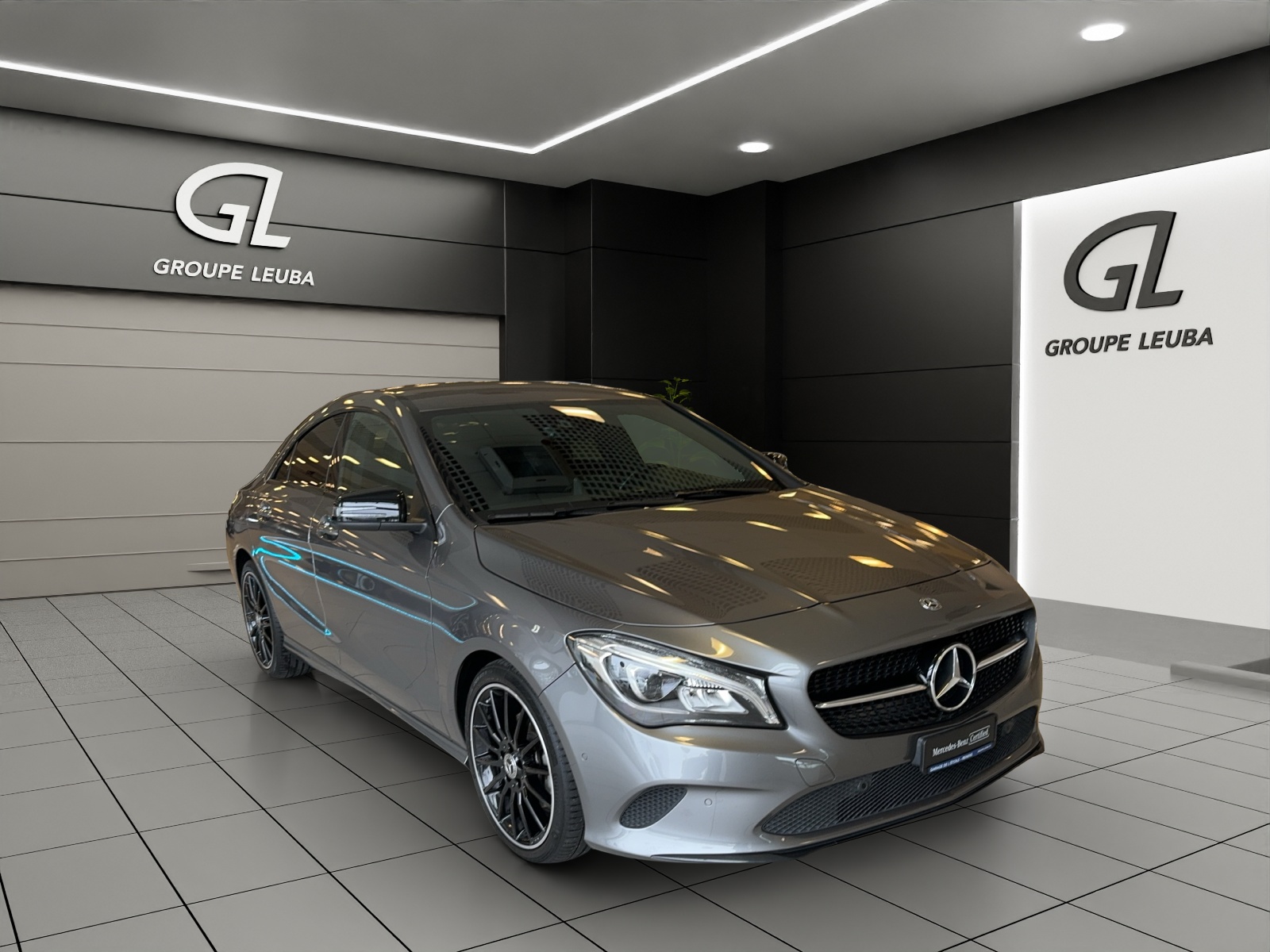 MERCEDES-BENZ CLA 200 Night Star