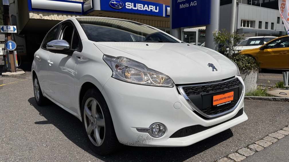 PEUGEOT 208 1.2 PureTech Style