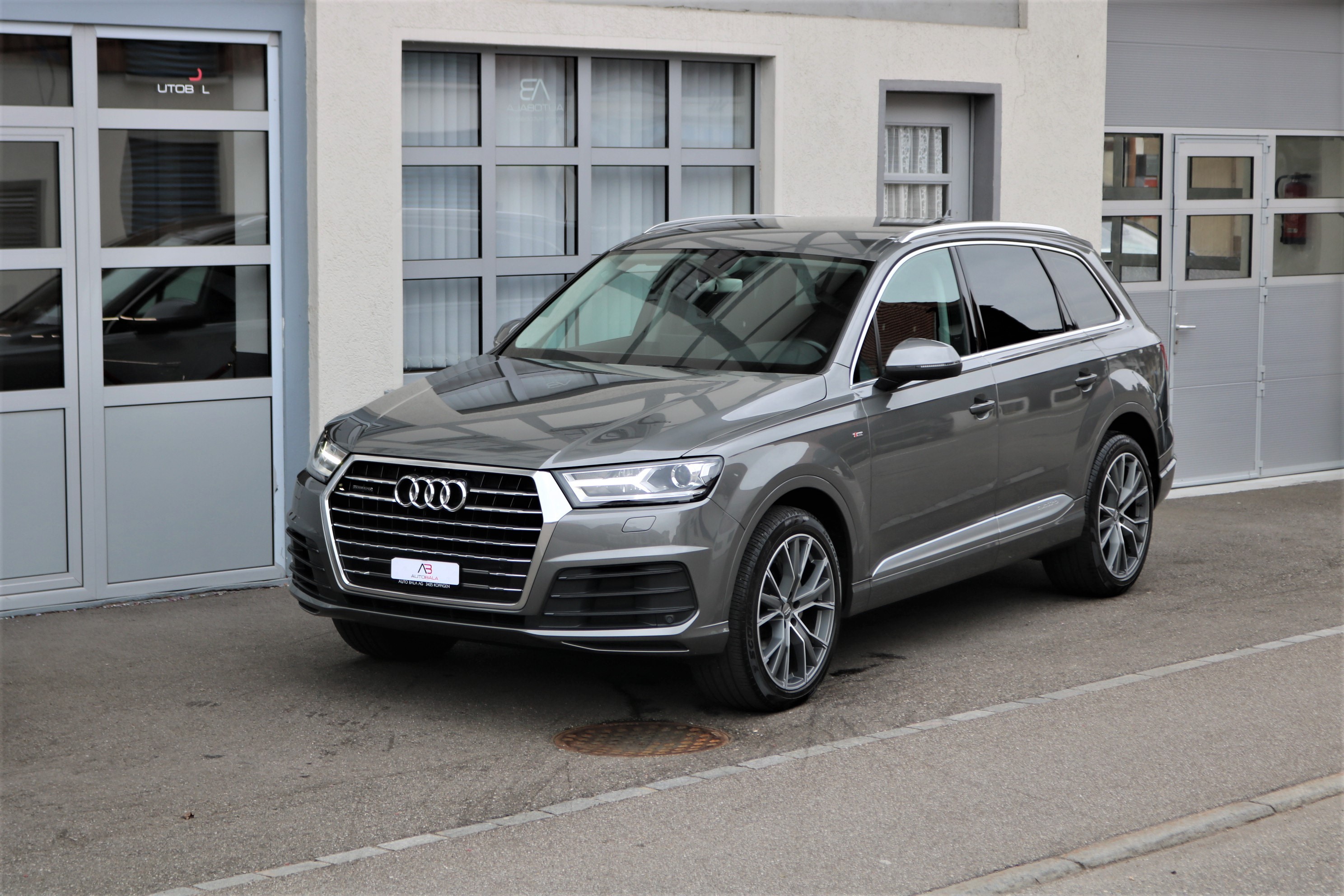 AUDI Q7 3.0 TDI quattro tiptronic 7 Plätzer