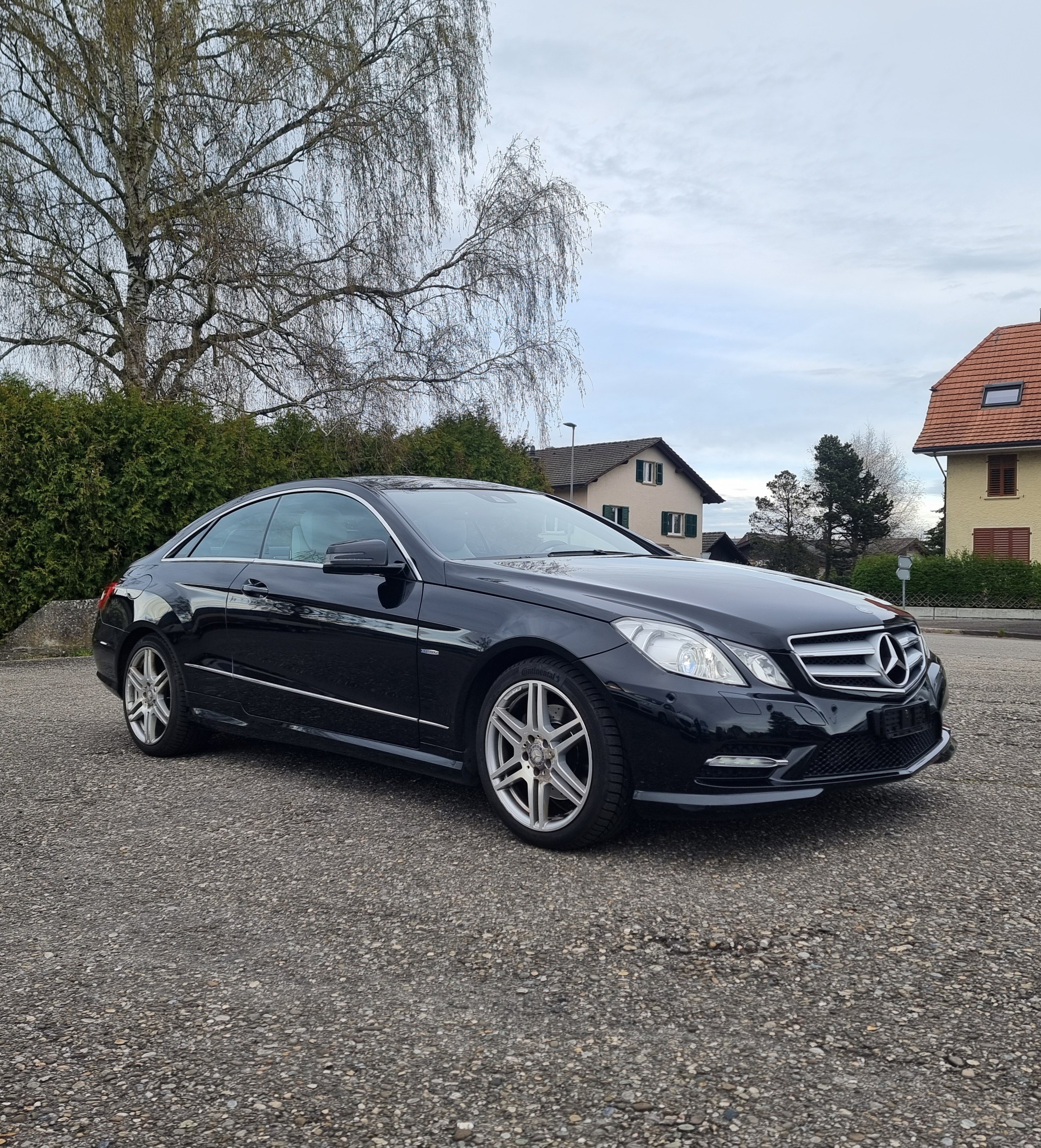 MERCEDES-BENZ E 250 CGI BlueEfficiency 7G-Tronic