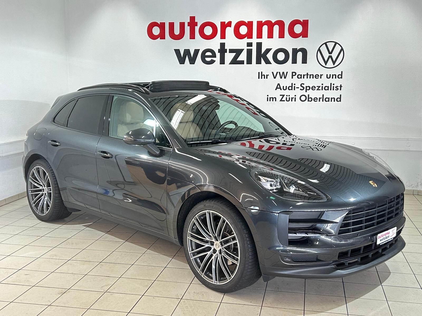 PORSCHE Macan PDK