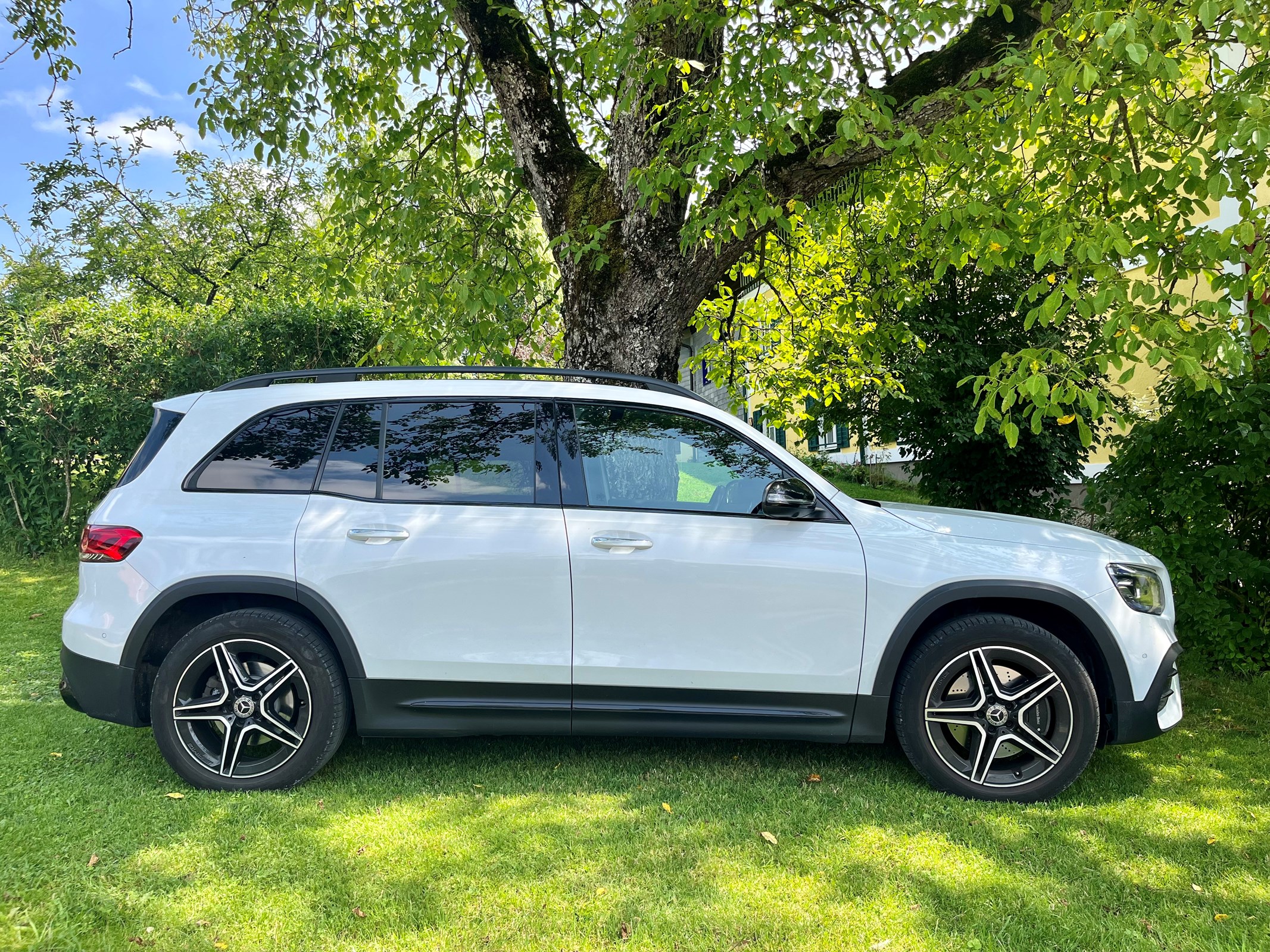 MERCEDES-BENZ GLB 220 d 4Matic AMG Line 8G-Tronic