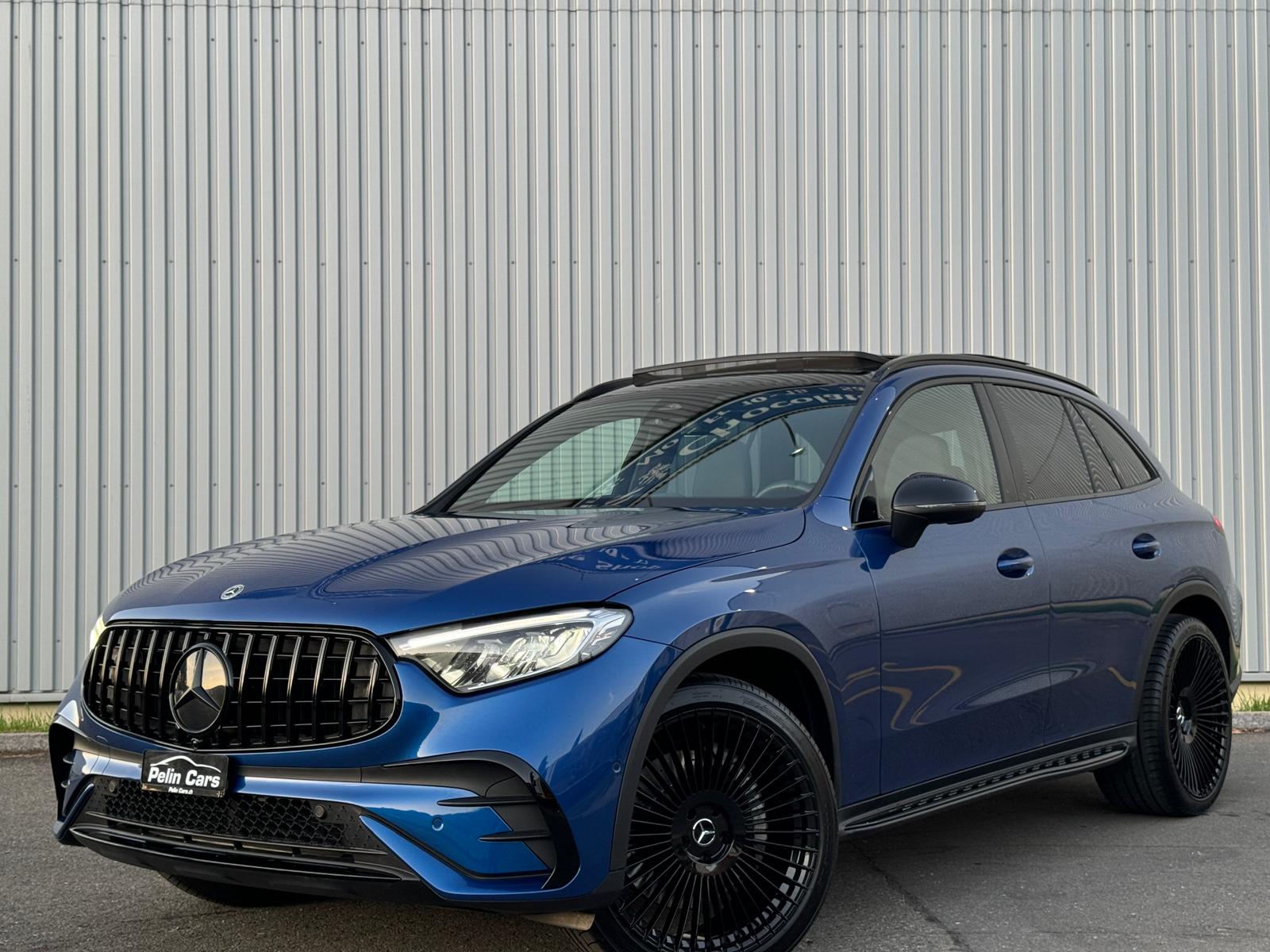 MERCEDES-BENZ GLC 300 4Matic AMG Line Limited Blue&Black Performance 9G-Tronic (MB-Werksgarantie)