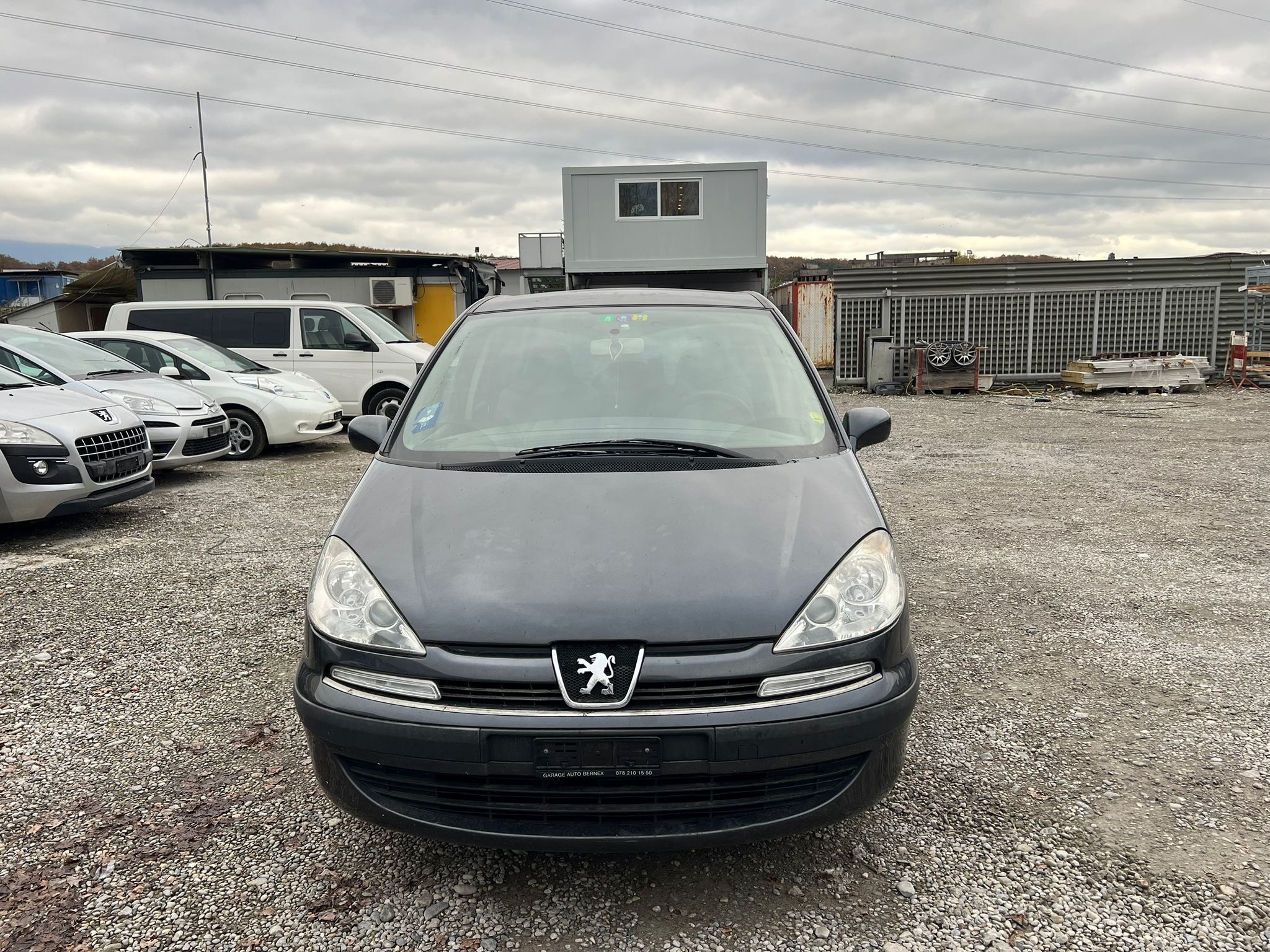 PEUGEOT 807 2.0 16V HDi ST Family+