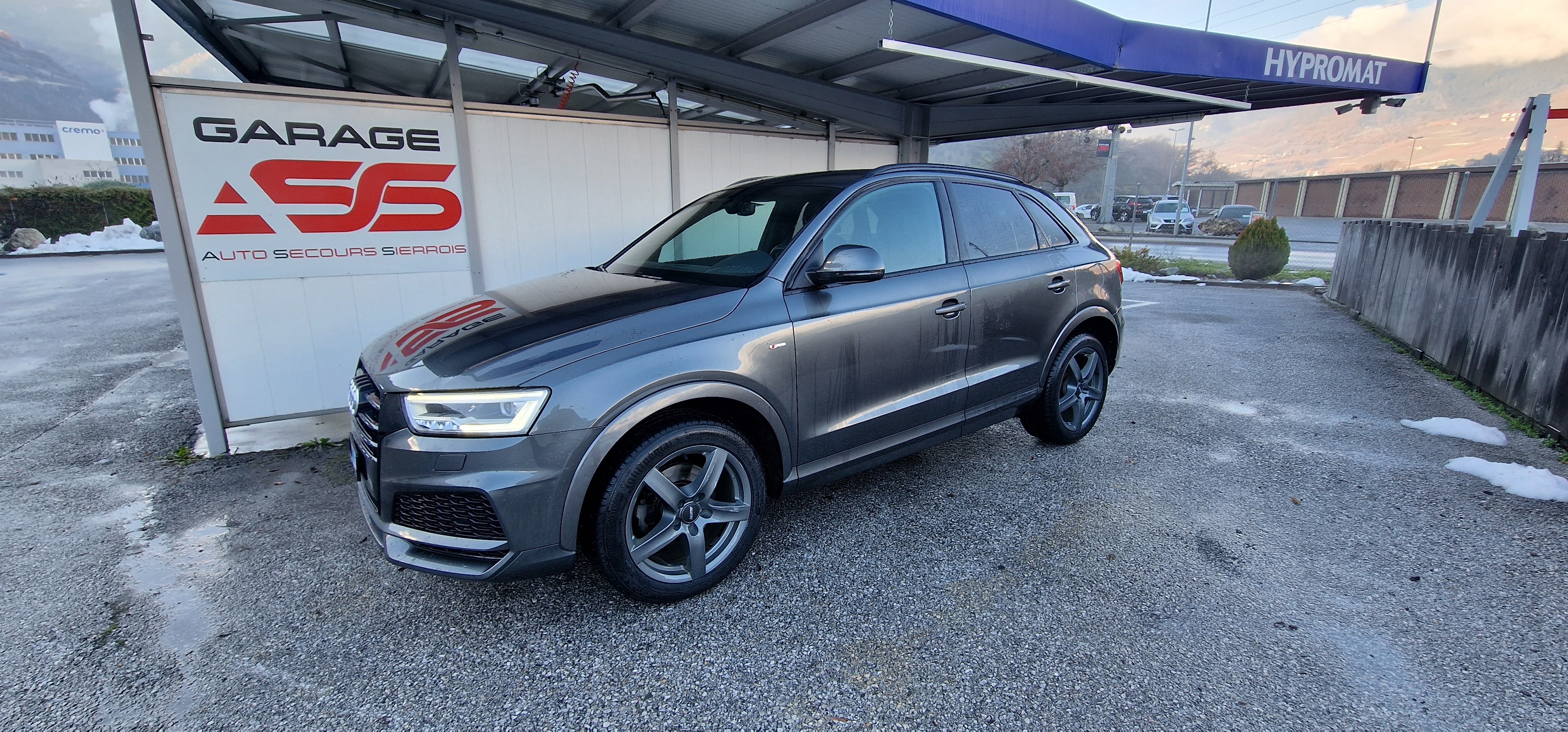 AUDI Q3 2.0 TFSI design quattro S-tronic